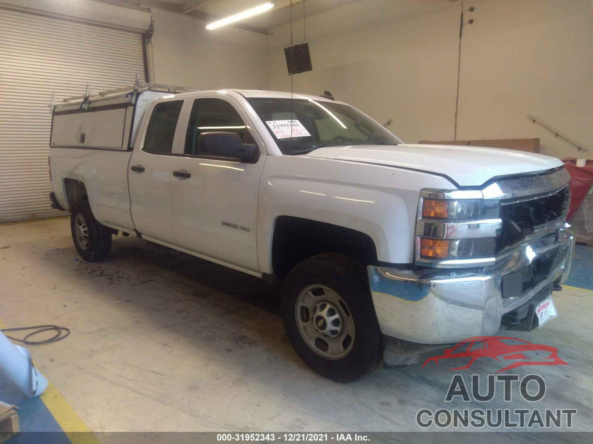 CHEVROLET SILVERADO 2500HD 2017 - 1GC2CUEG2HZ324118