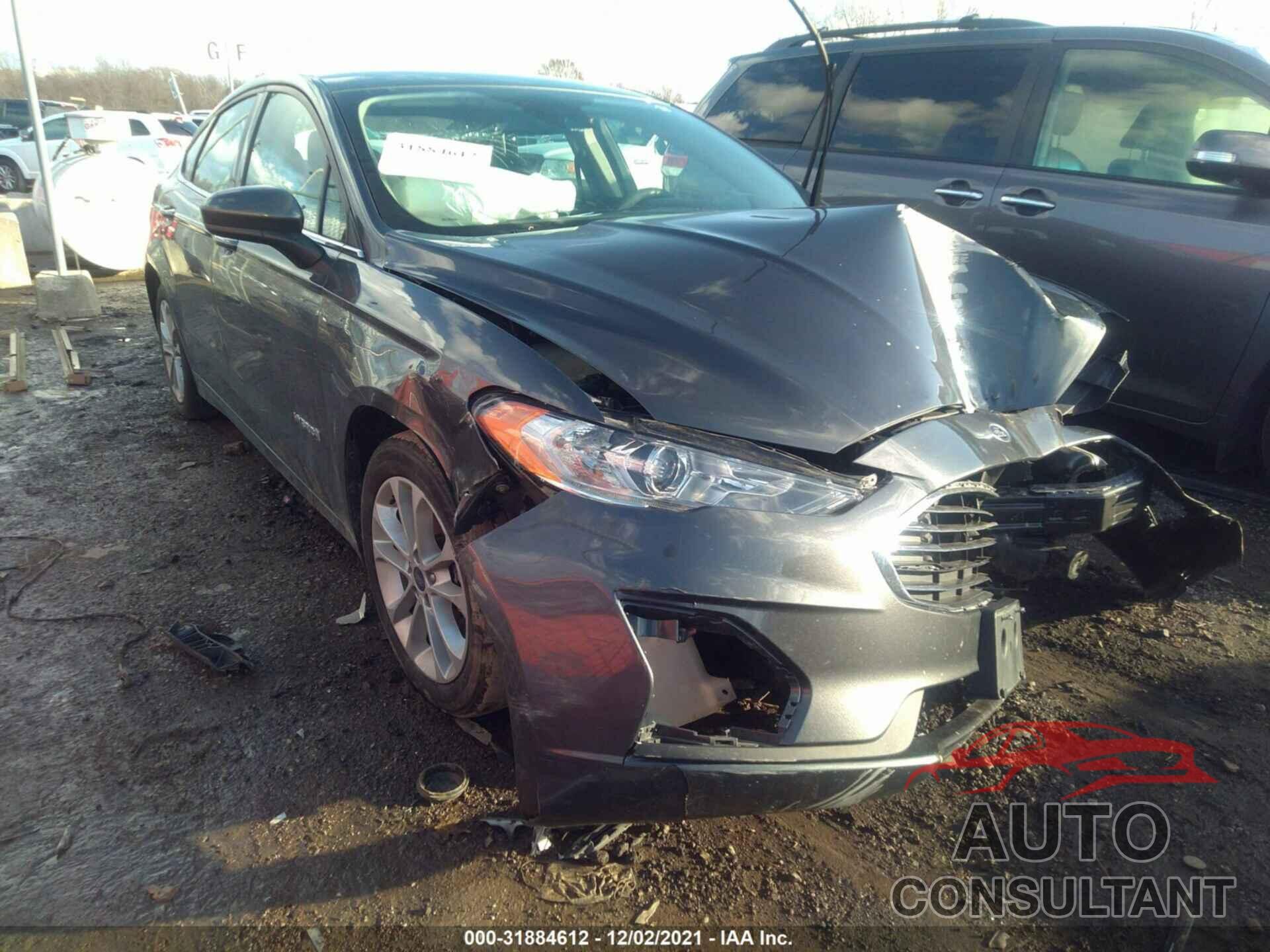 FORD FUSION HYBRID 2019 - 3FA6P0LU4KR214762