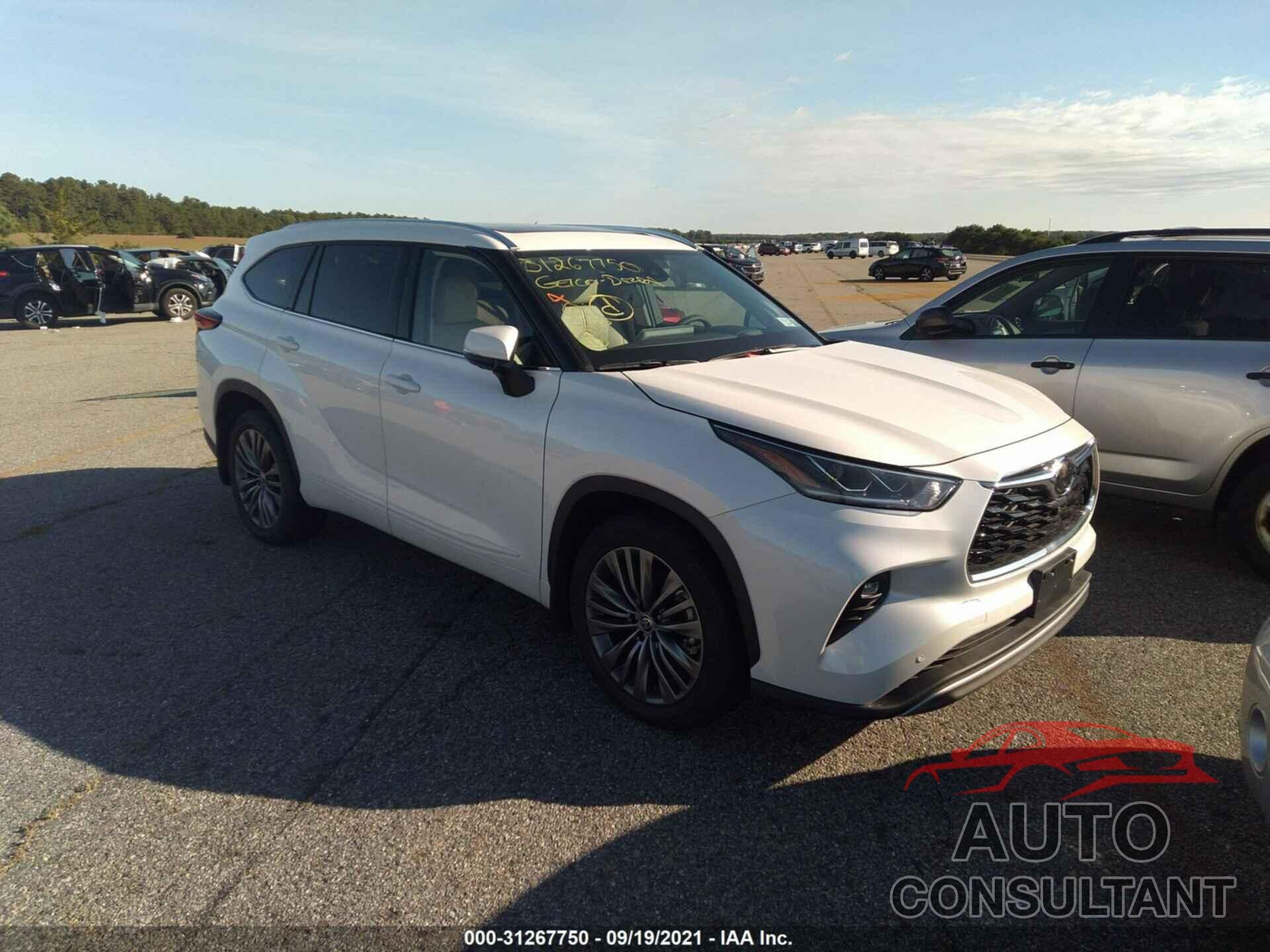 TOYOTA HIGHLANDER 2021 - 5TDFZRBH9MS136735