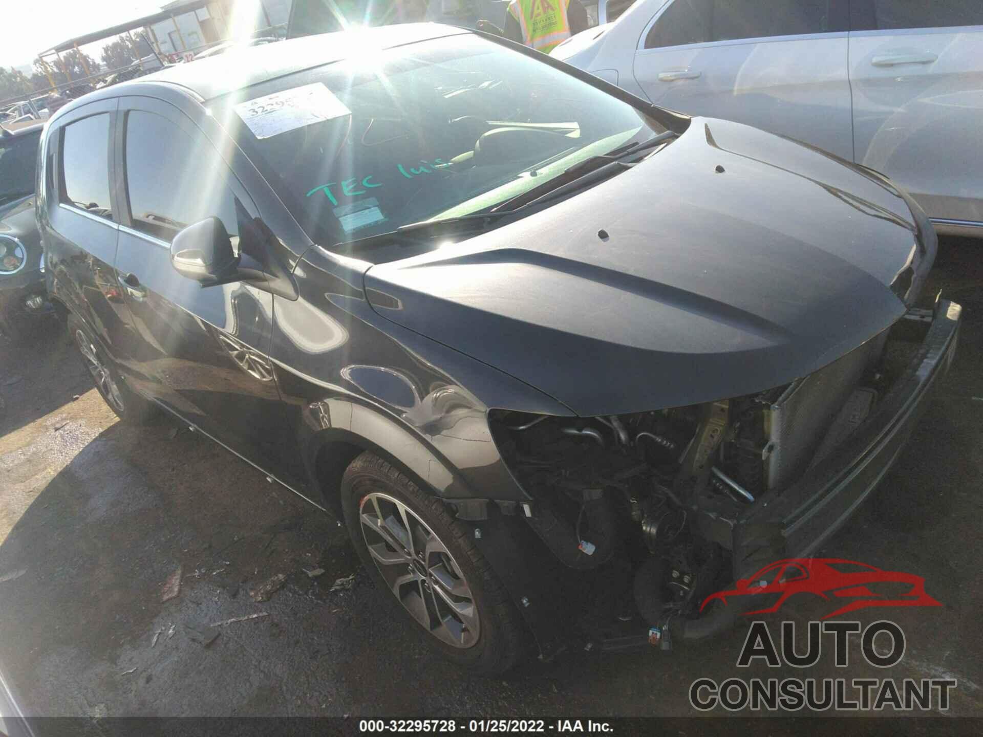 CHEVROLET SONIC 2020 - 1G1JD6SB3L4136736