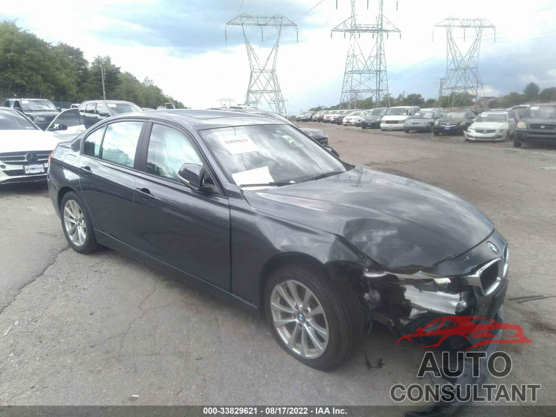 BMW 3 SERIES 2016 - WBA8E5G55GNU19426