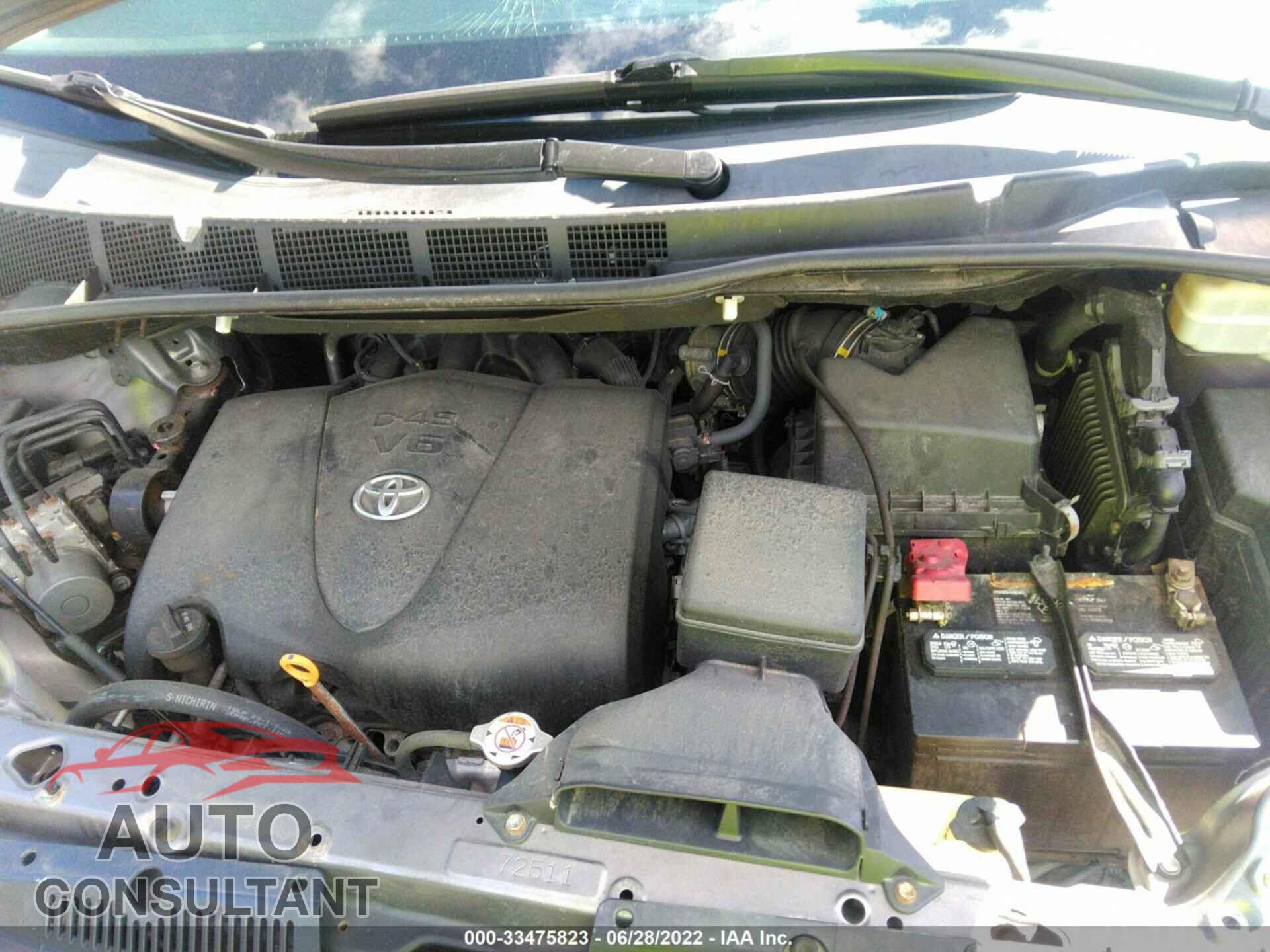 TOYOTA SIENNA 2017 - 5TDDZ3DC7HS162147