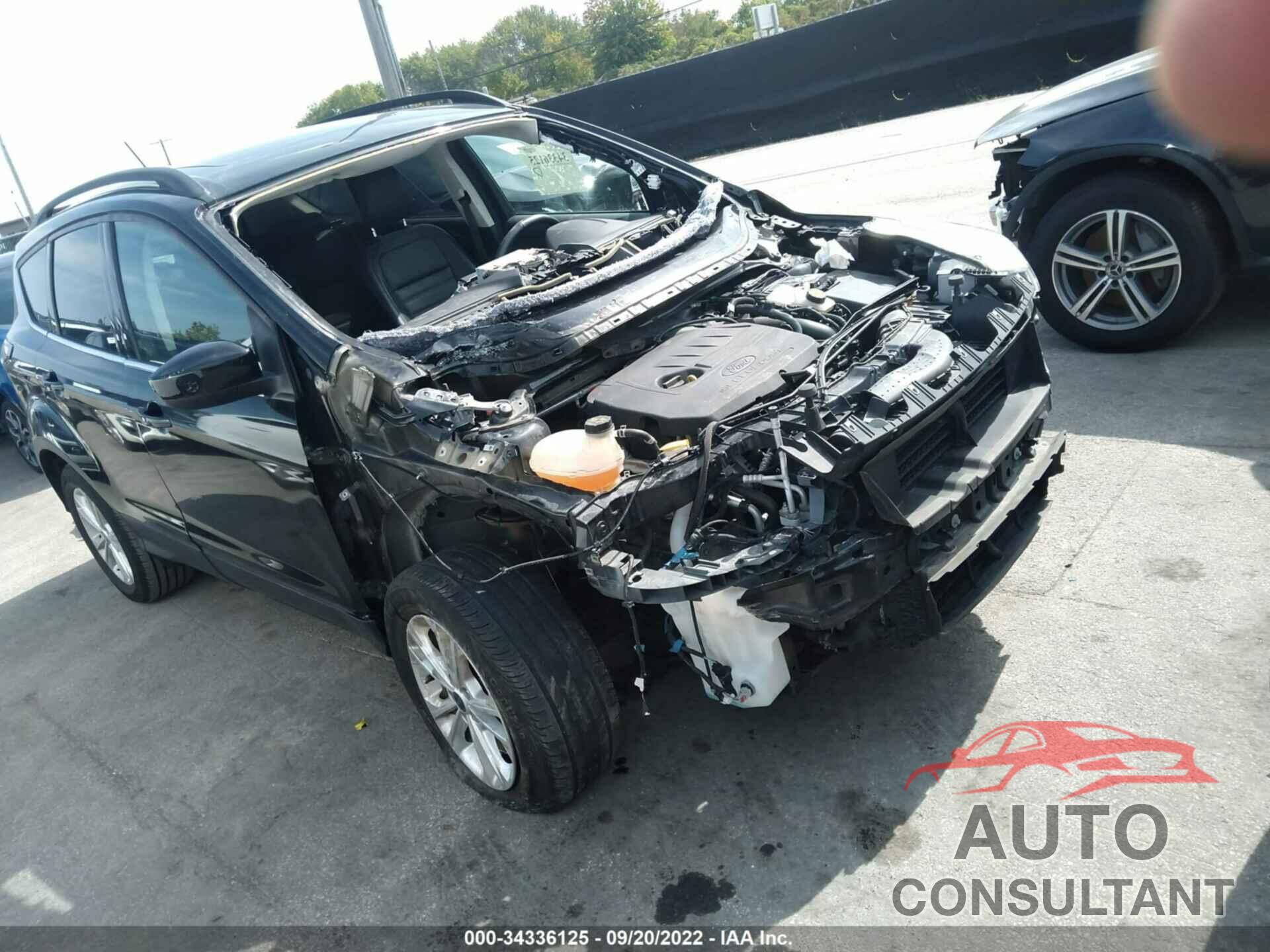 FORD ESCAPE 2018 - 1FMCU0HD5JUB27485