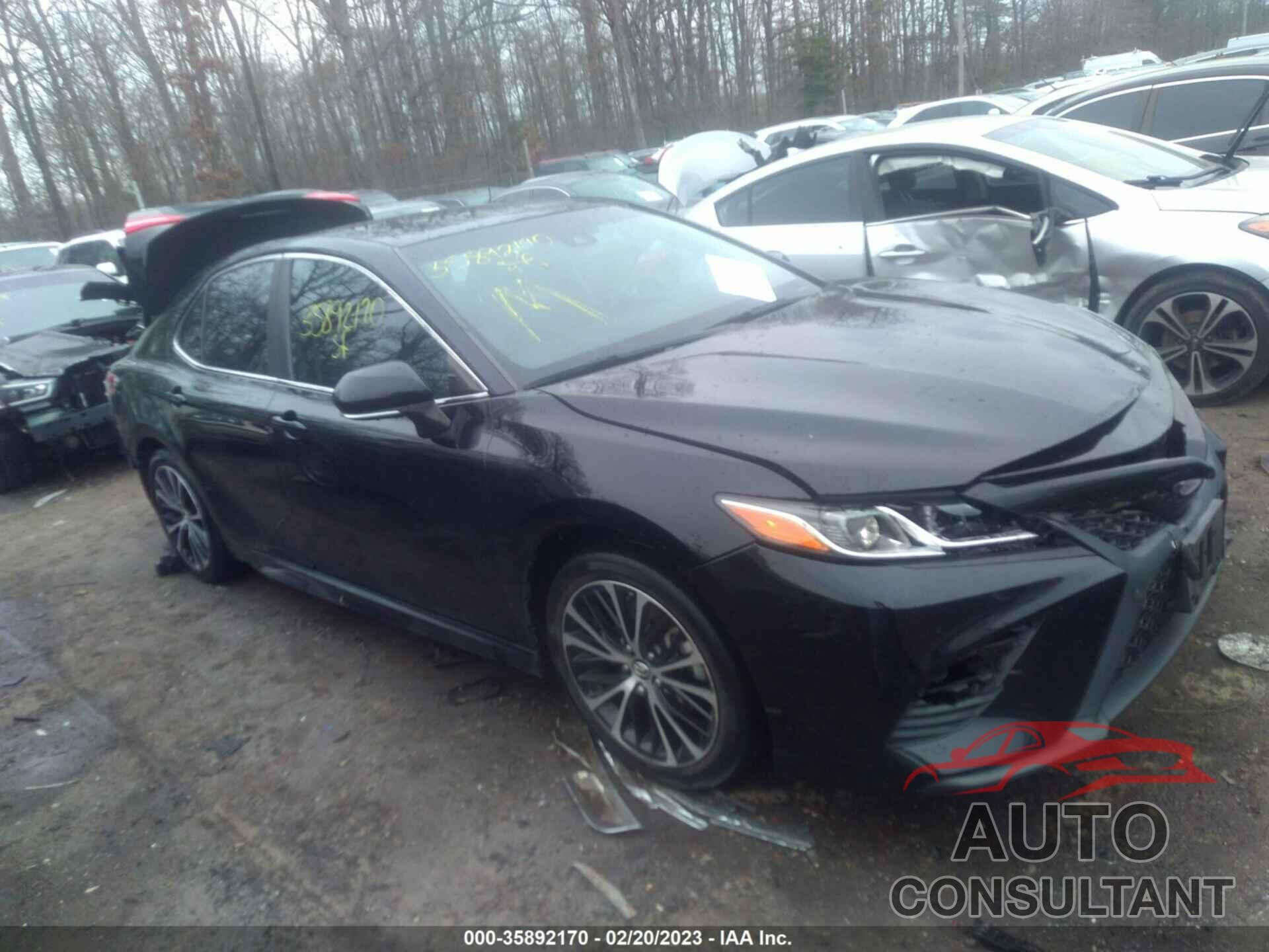 TOYOTA CAMRY 2018 - 4T1B11HK5JU546994