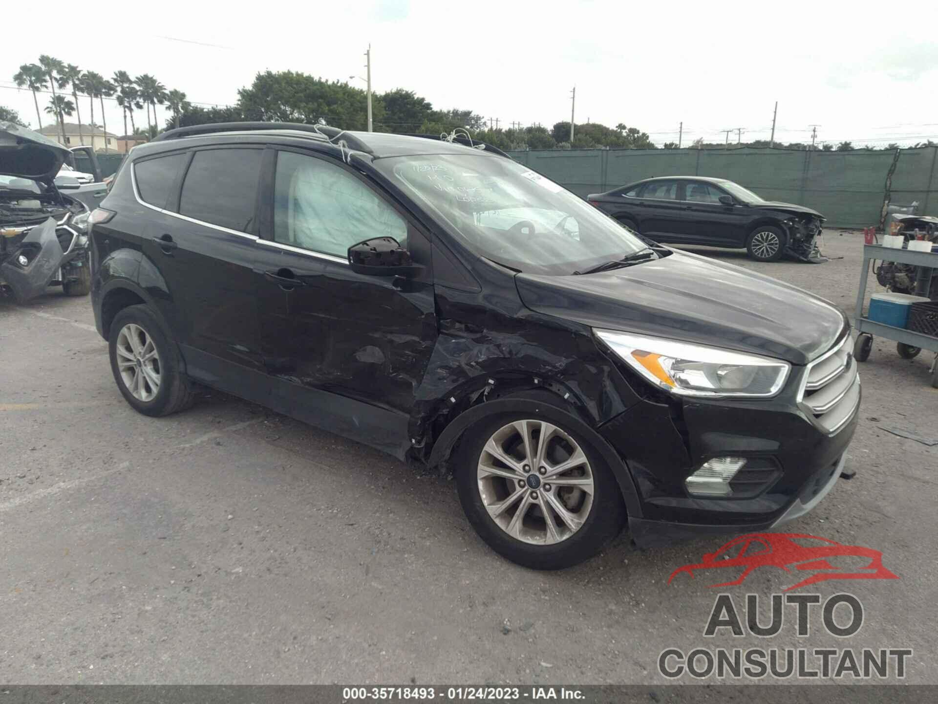 FORD ESCAPE 2018 - 1FMCU0GD0JUA60635
