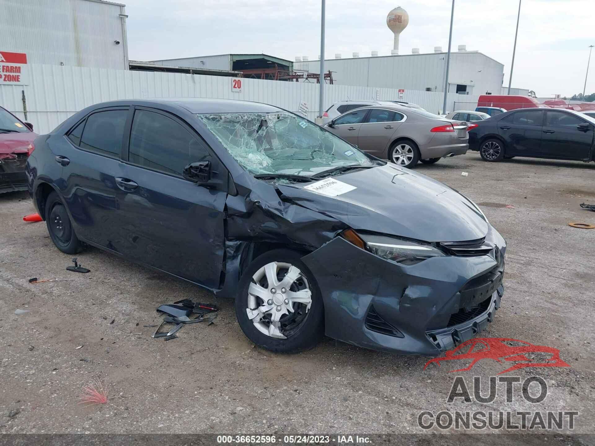 TOYOTA COROLLA 2018 - 5YFBURHE1JP830222
