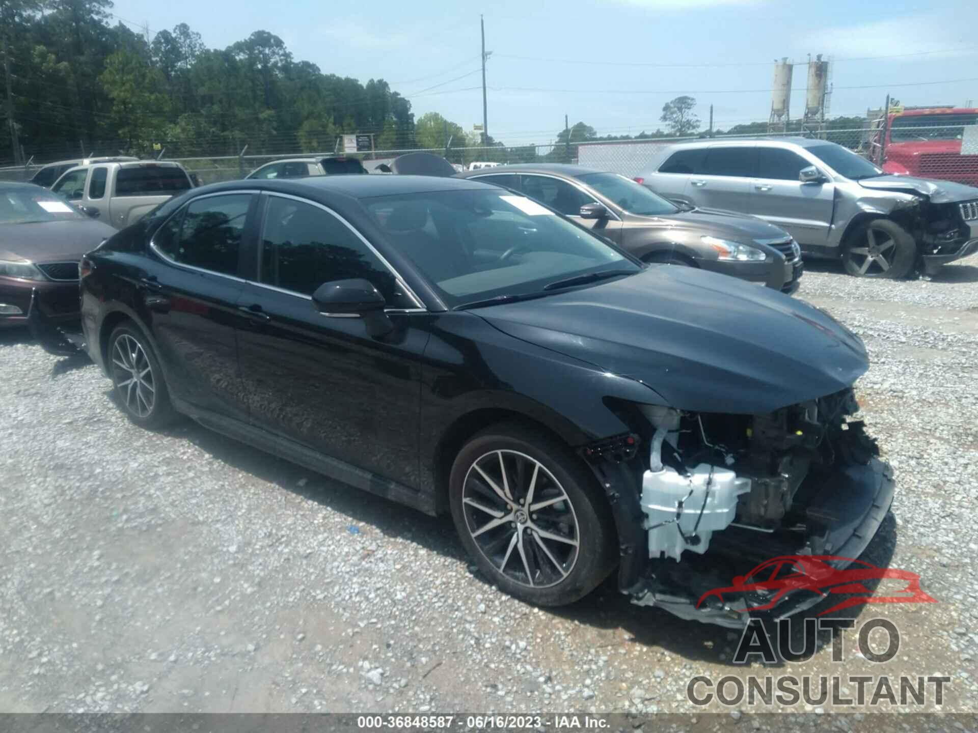 TOYOTA CAMRY 2023 - 4T1G11AK6PU091663