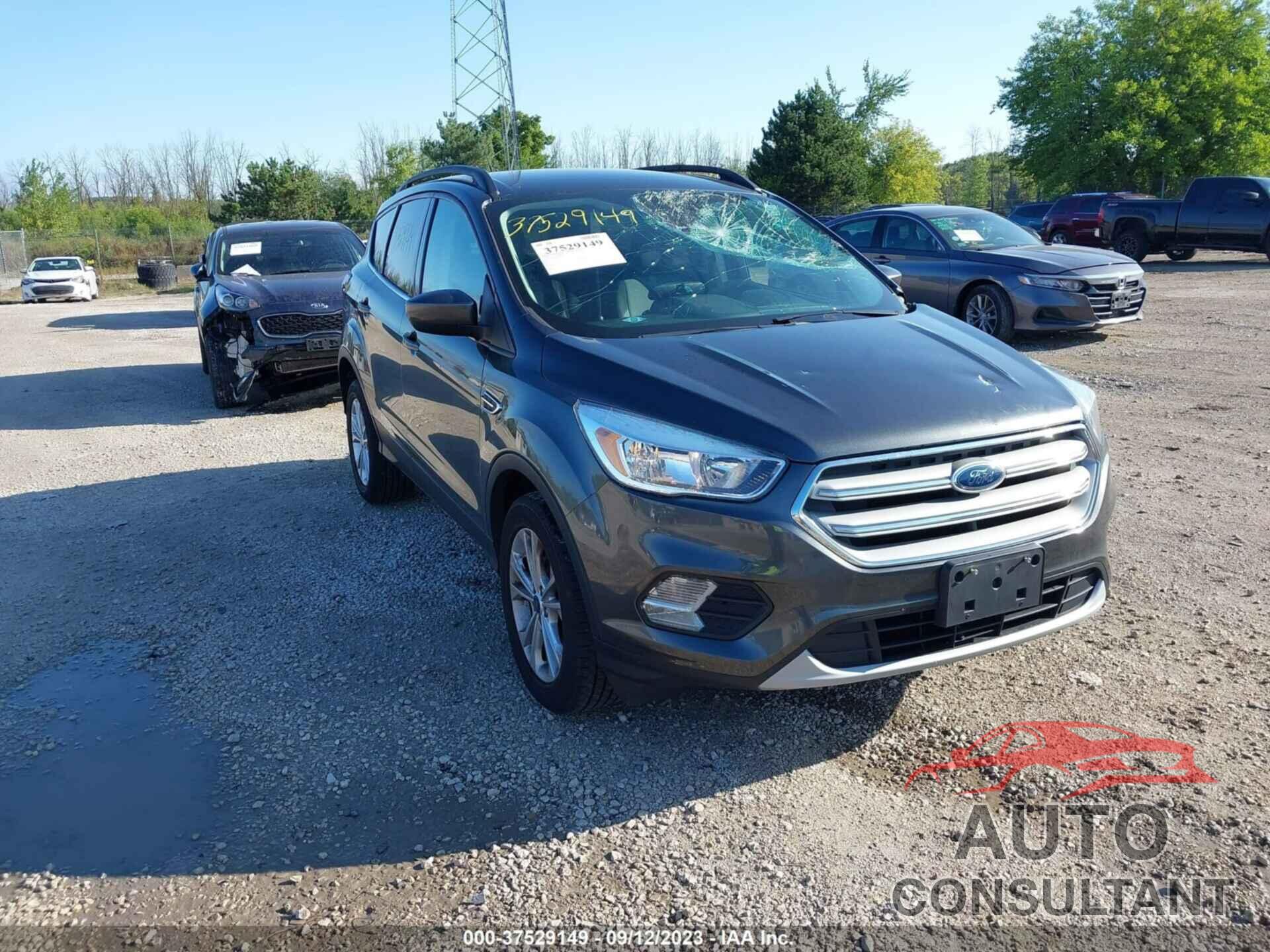 FORD ESCAPE 2018 - 1FMCU9GD8JUD46818