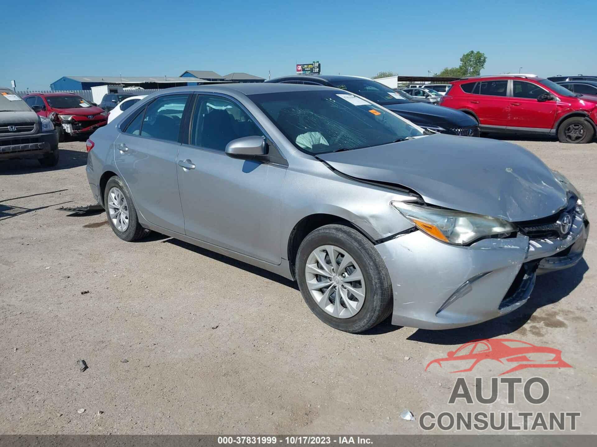 TOYOTA CAMRY 2016 - 4T4BF1FK9GR525620