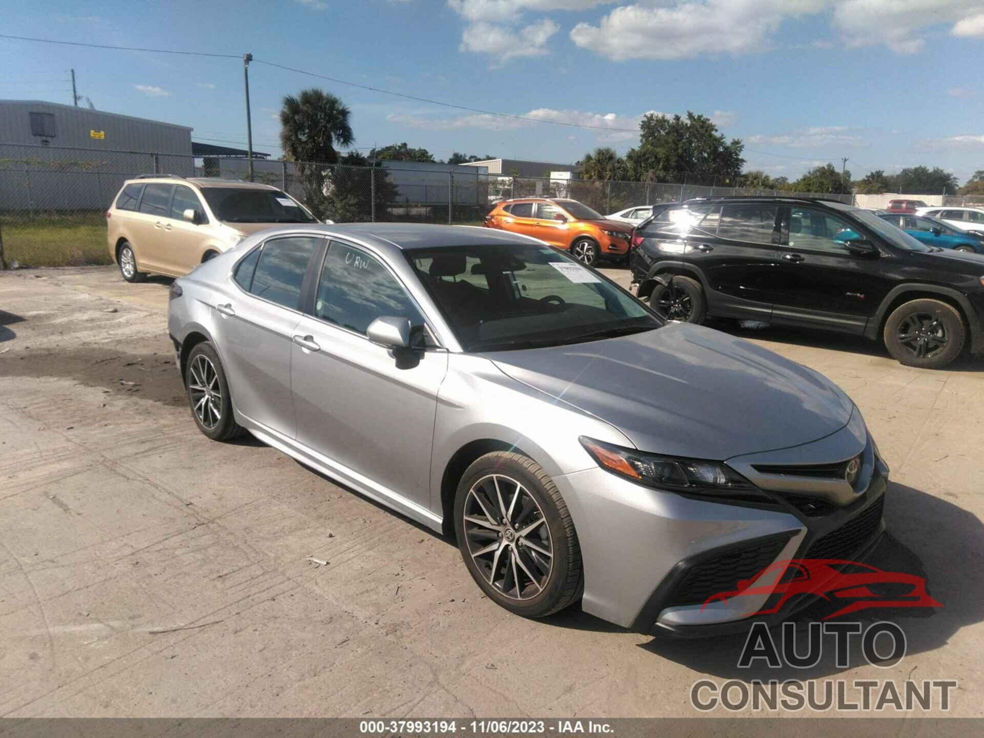 TOYOTA CAMRY 2023 - 4T1G11AK1PU823729