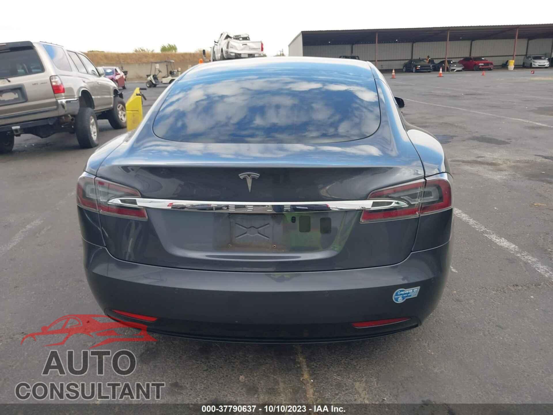 TESLA MODEL S 2017 - 5YJSA1E25HF209611
