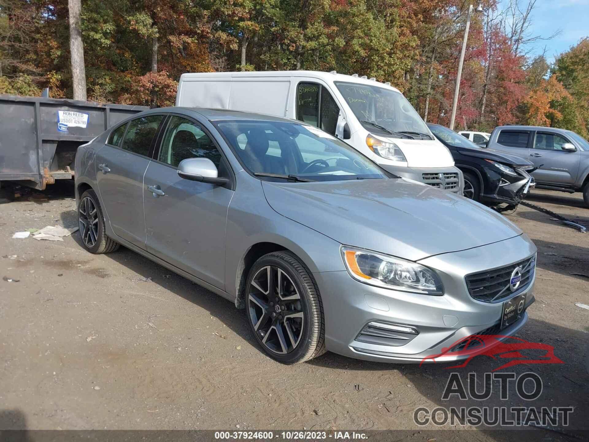 VOLVO S60 2017 - YV126MFL0H2437541