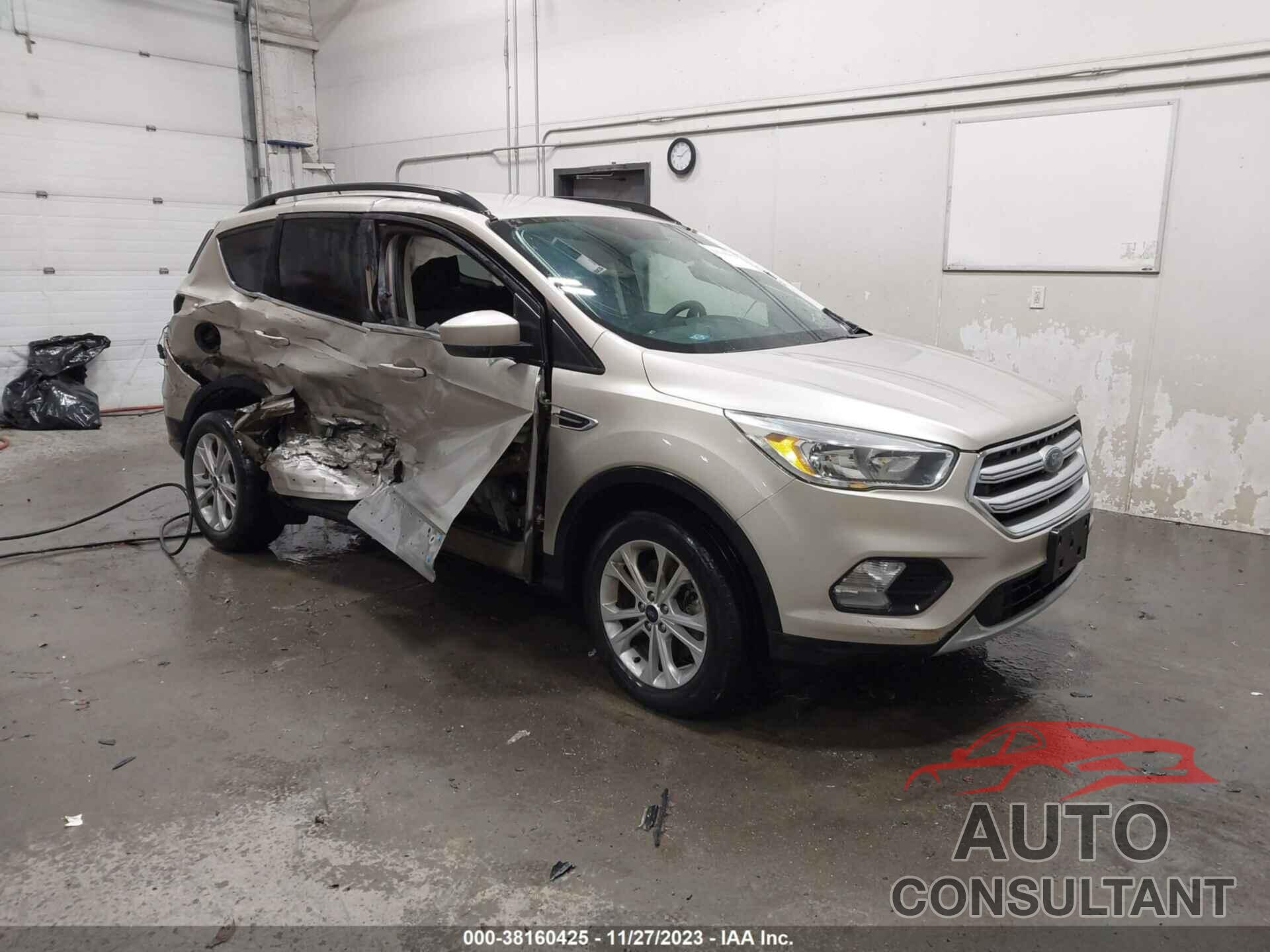 FORD ESCAPE 2018 - 1FMCU9GD2JUB42340