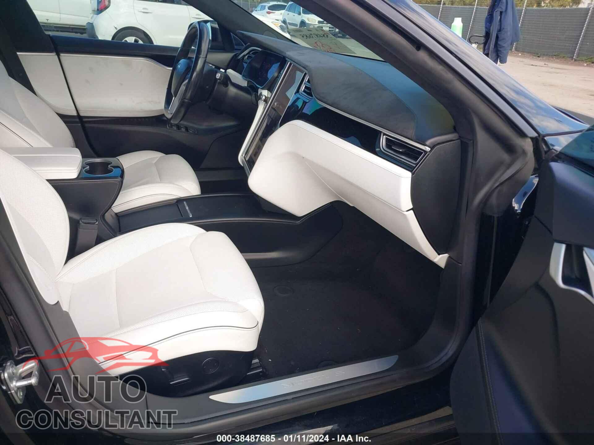 TESLA MODEL S 2017 - 5YJSA1E23HF185860