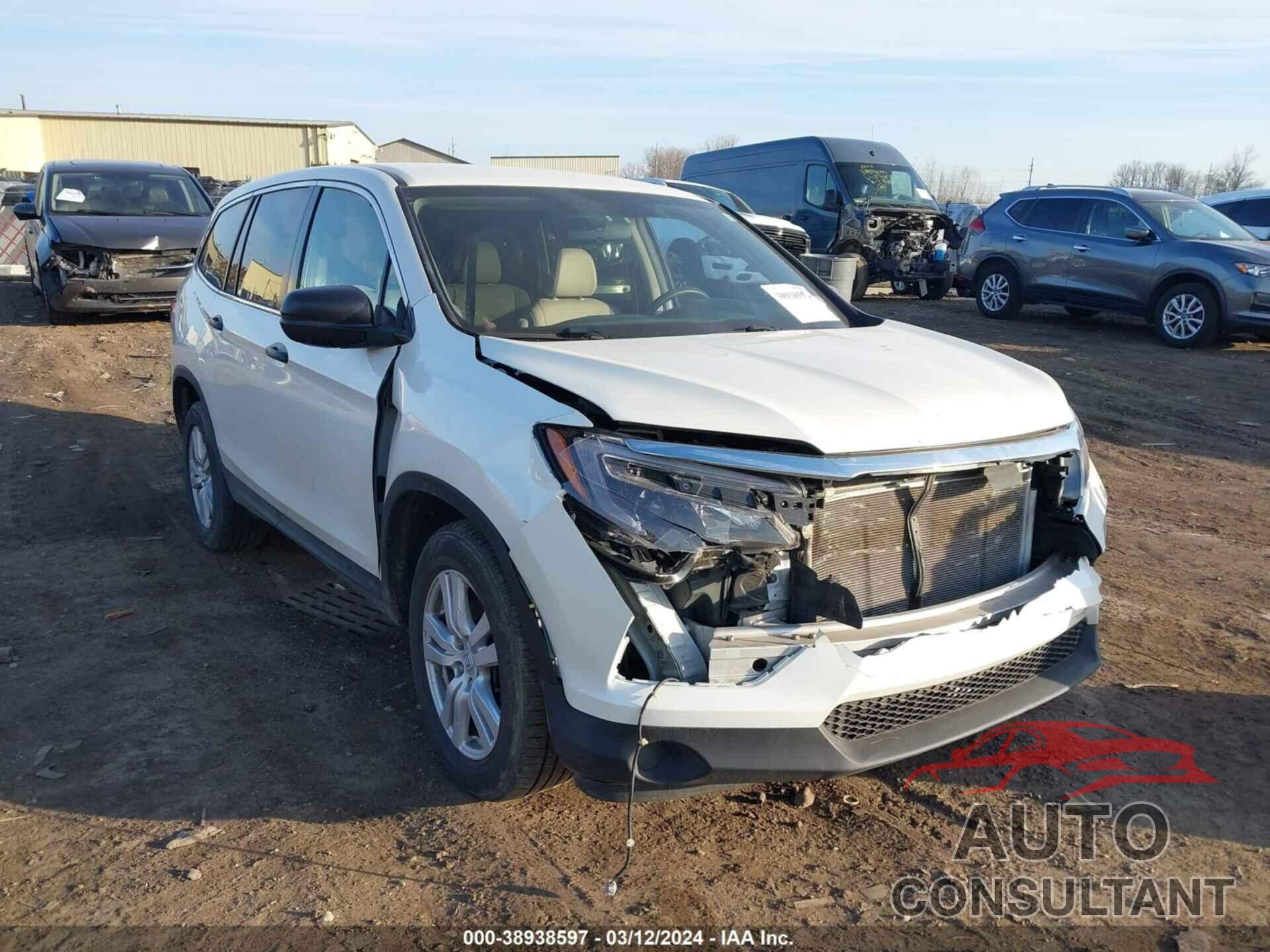 HONDA PILOT 2017 - 5FNYF6H15HB031209