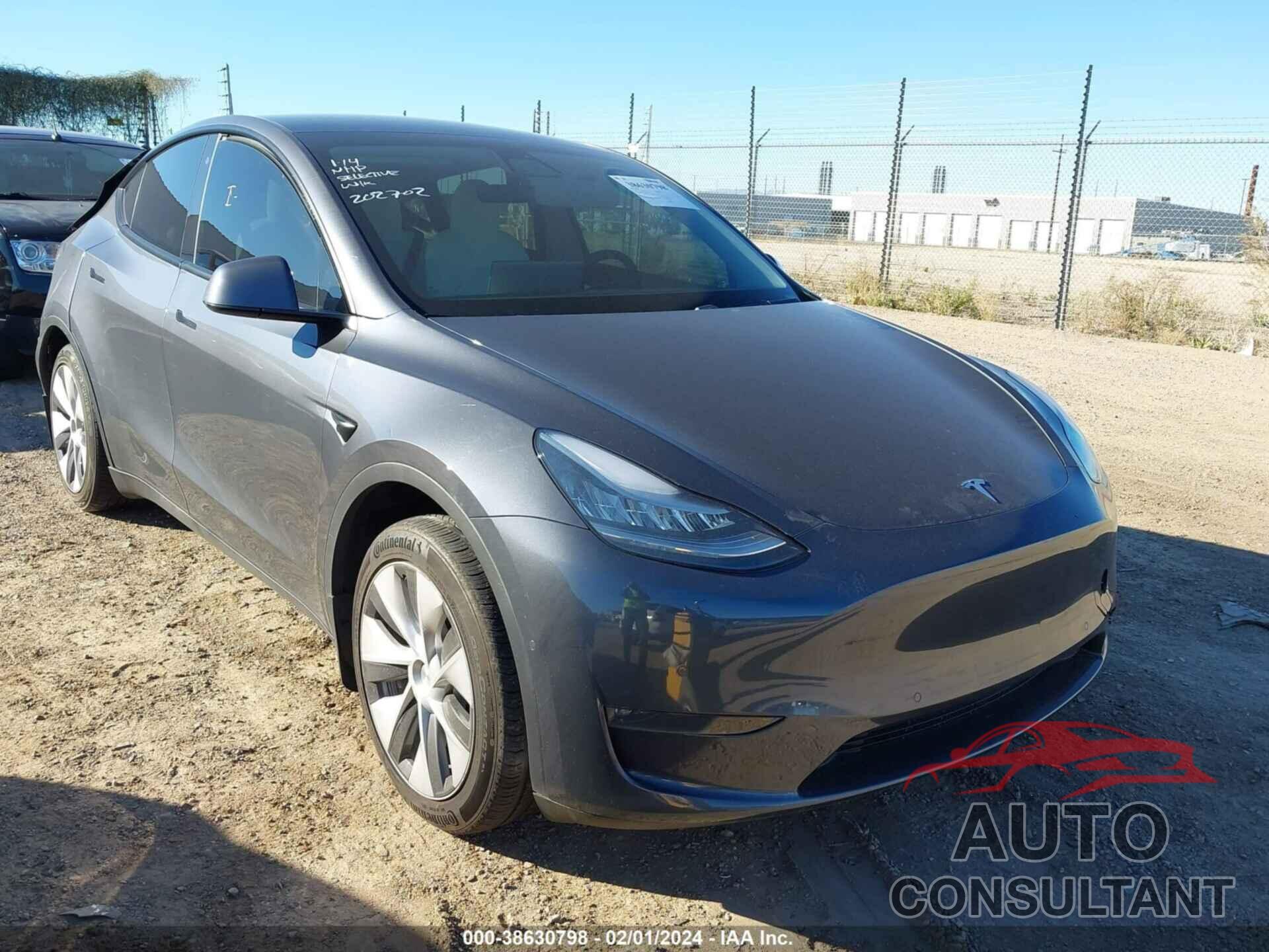 TESLA MODEL Y 2020 - 5YJYGDEE4LF032370