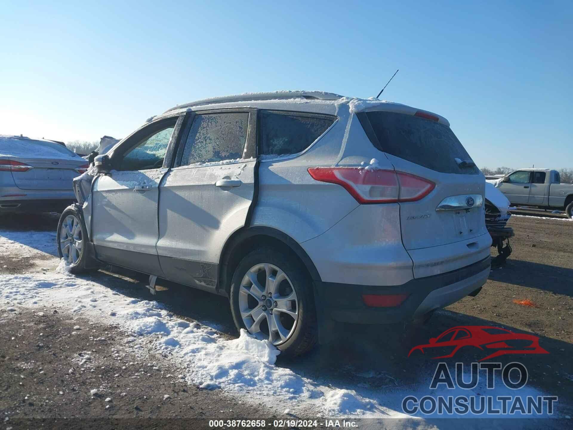 FORD ESCAPE 2016 - 1FMCU9J98GUA06873