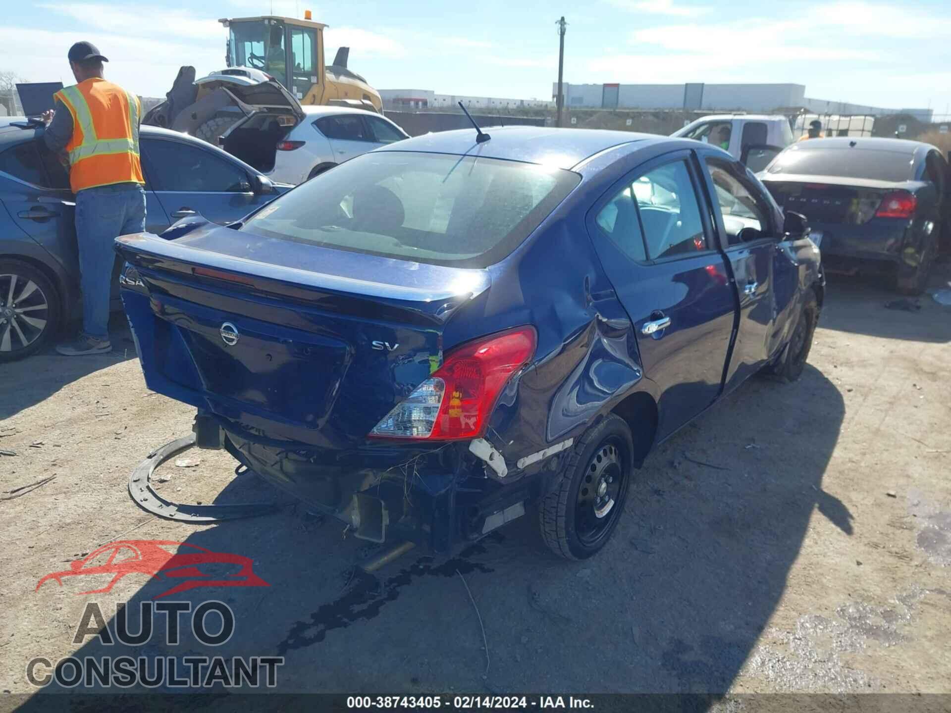 NISSAN VERSA 2019 - 3N1CN7AP3KL837823