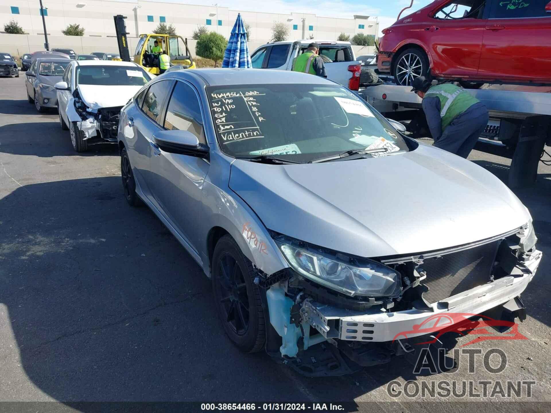 HONDA CIVIC 2018 - 2HGFC2F58JH607939