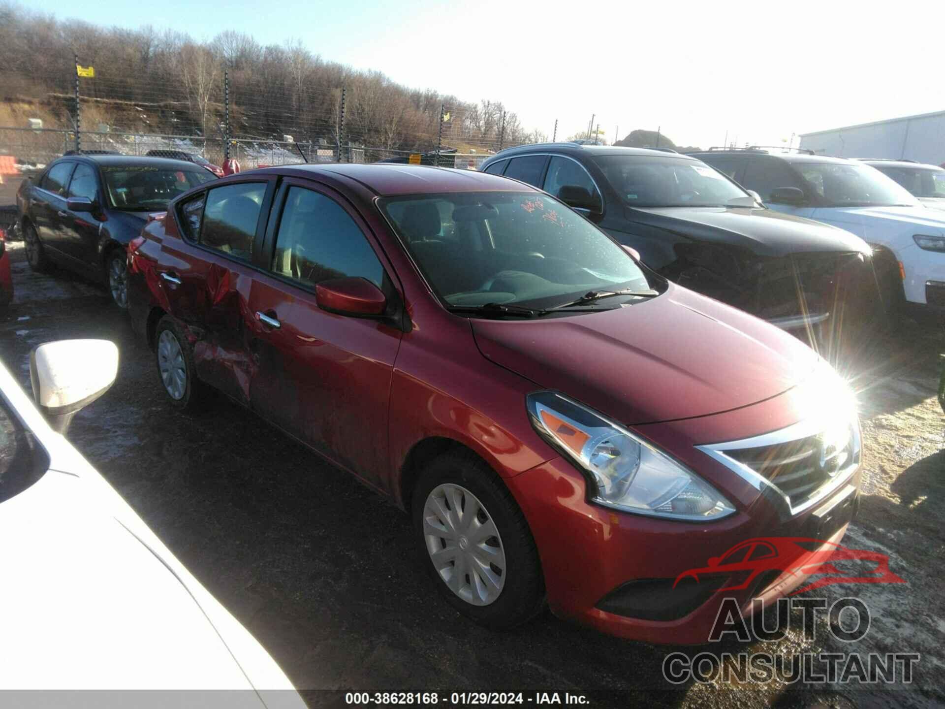 NISSAN VERSA 2018 - 3N1CN7AP9JL835010