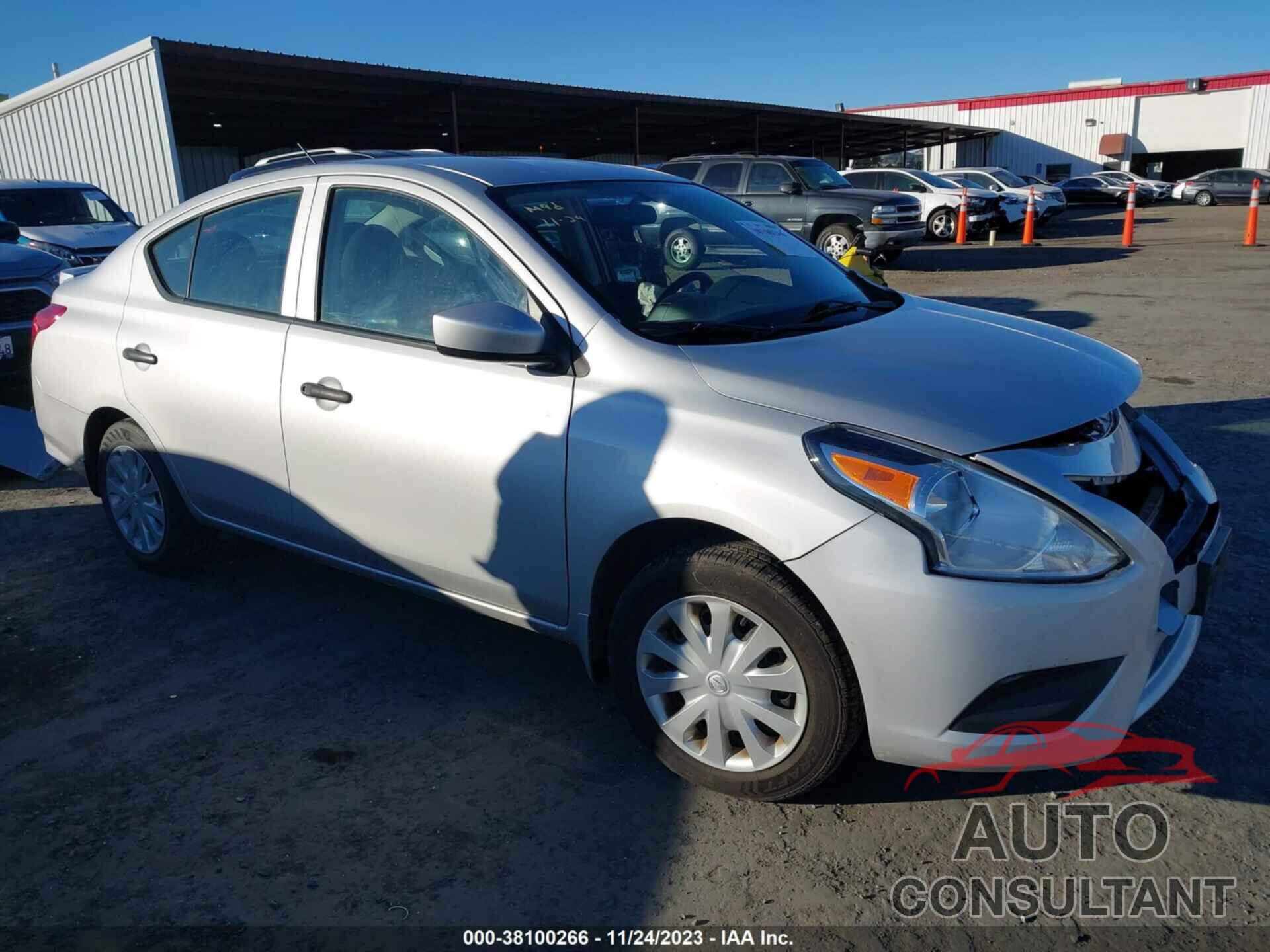 NISSAN VERSA 2017 - 3N1CN7AP9HL864517