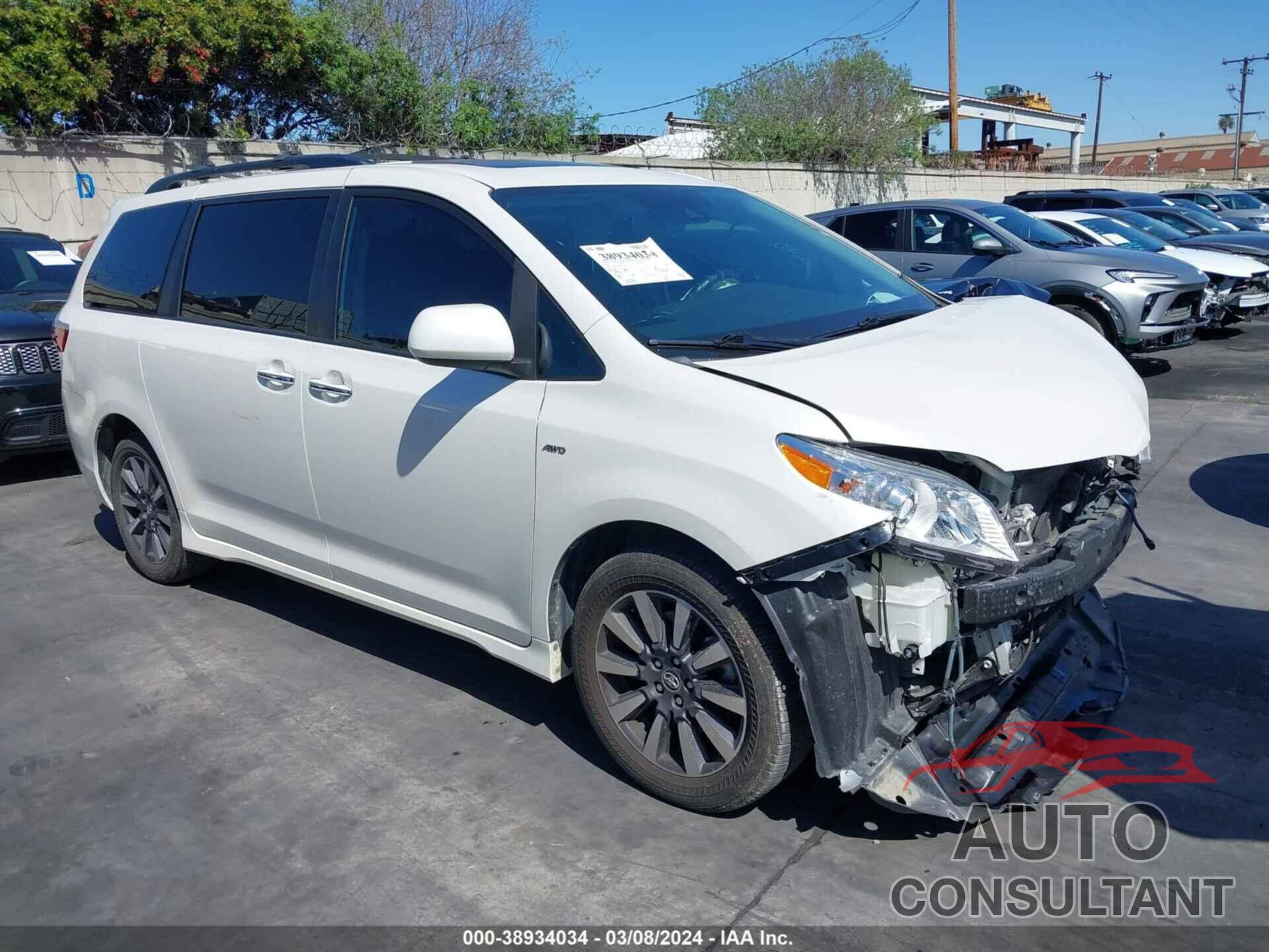 TOYOTA SIENNA 2019 - 5TDDZ3DC5KS226872