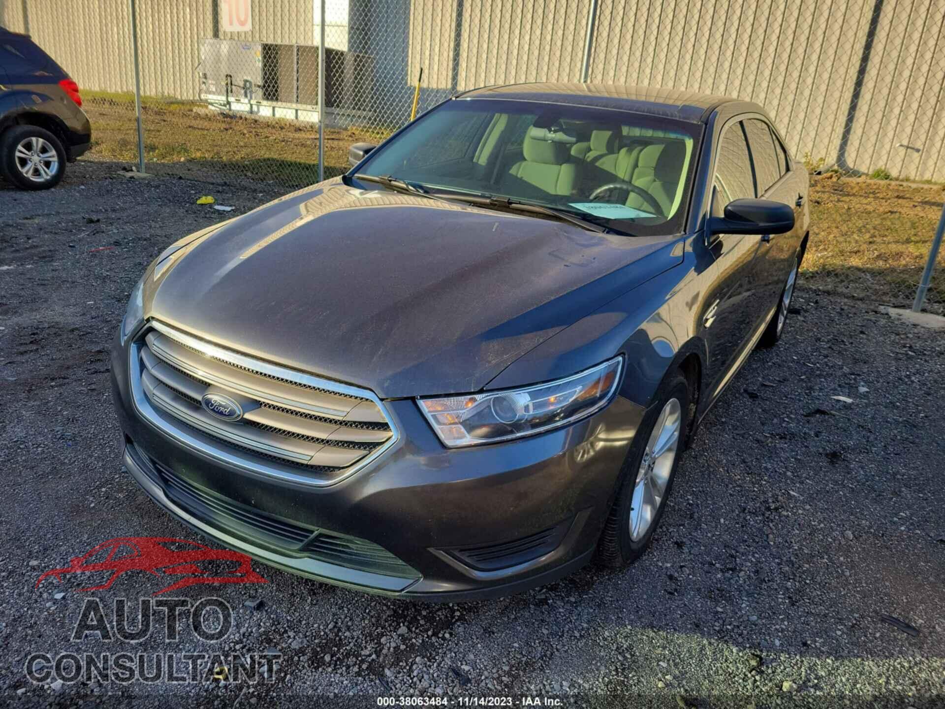 FORD TAURUS 2017 - 1FAHP2D82HG143261