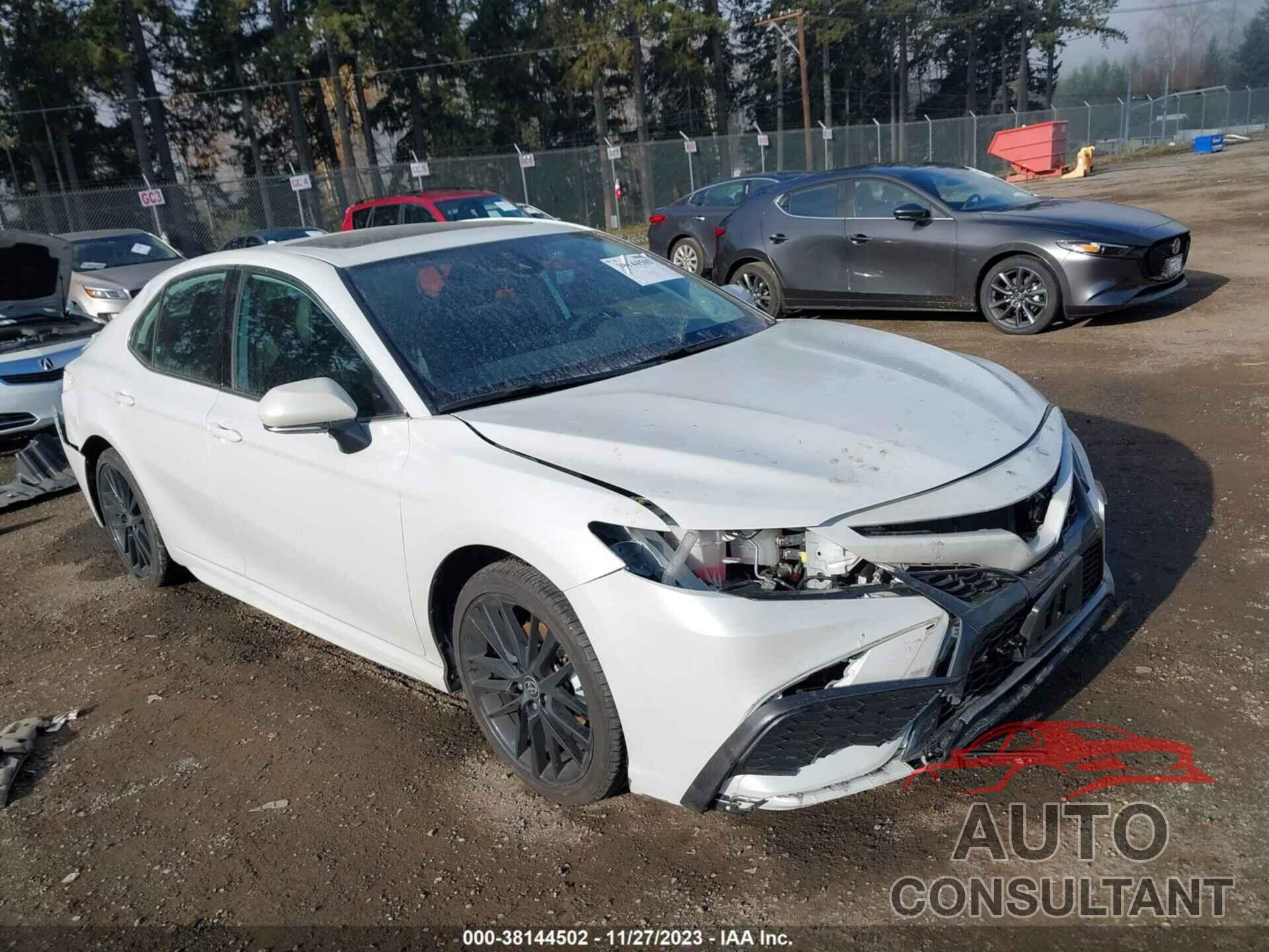 TOYOTA CAMRY 2022 - 4T1K31AK6NU583904
