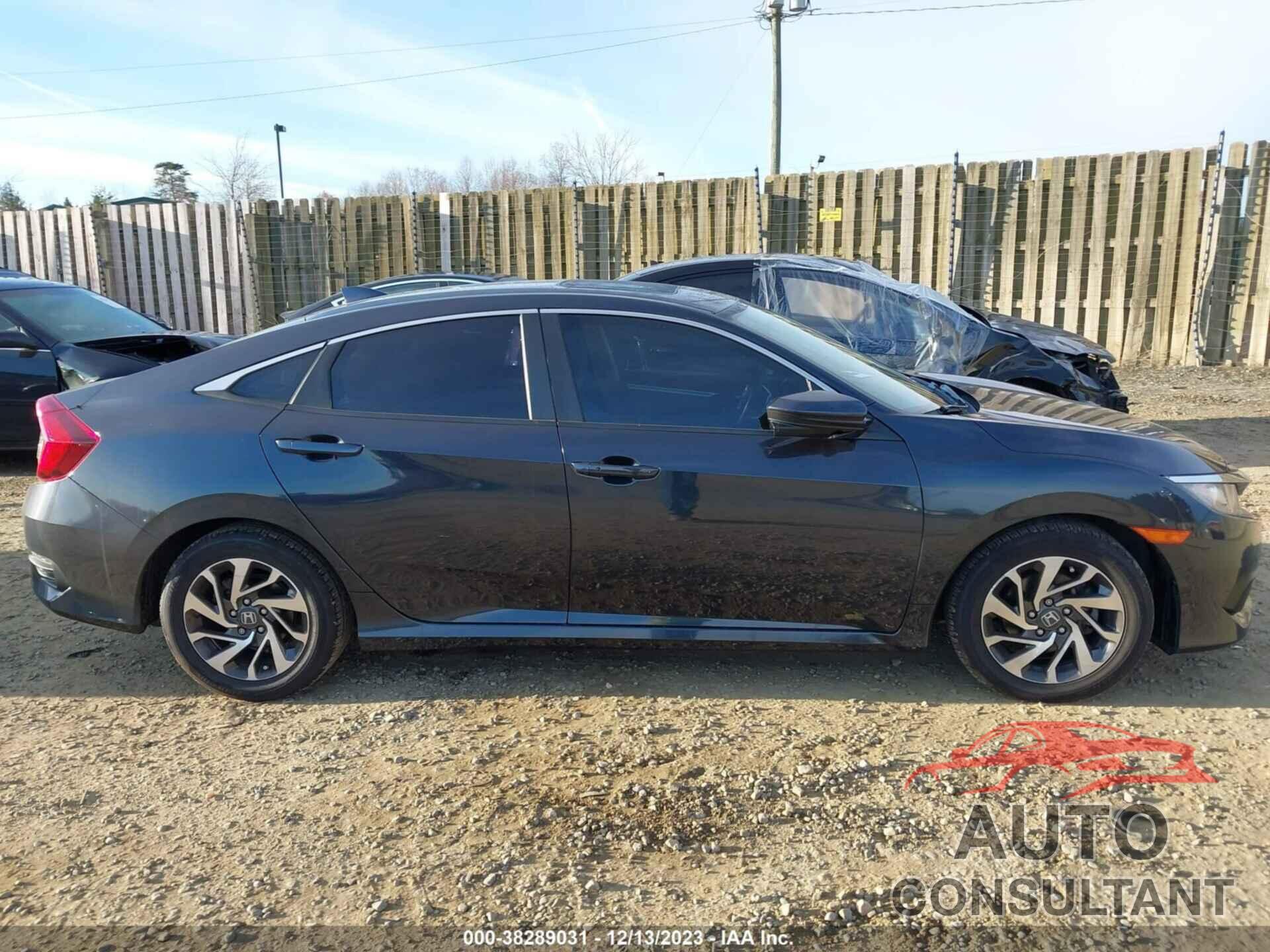 HONDA CIVIC 2018 - 2HGFC2F78JH570280