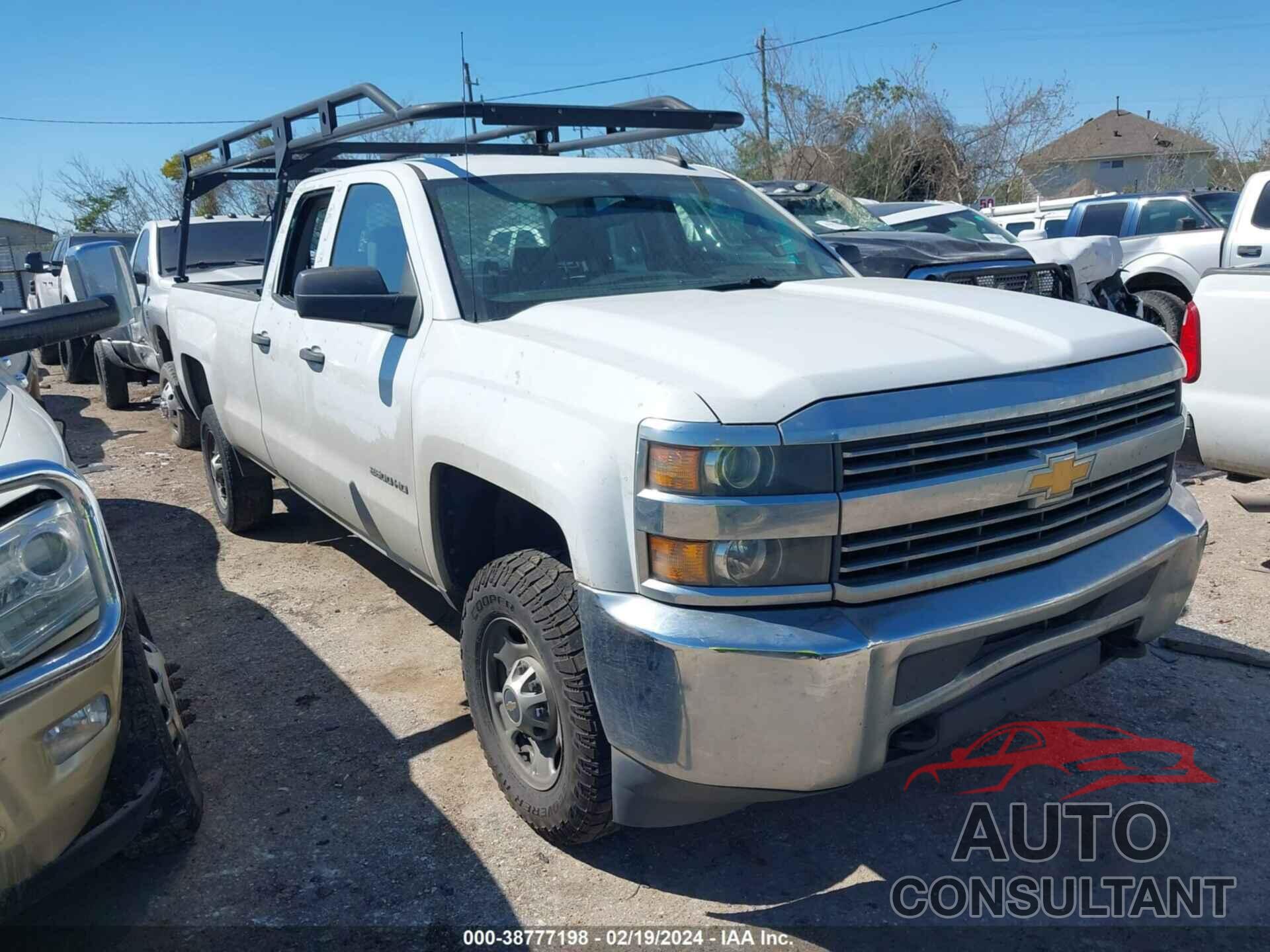 CHEVROLET SILVERADO 2500HD 2017 - 1GC2CUEG8HZ324317