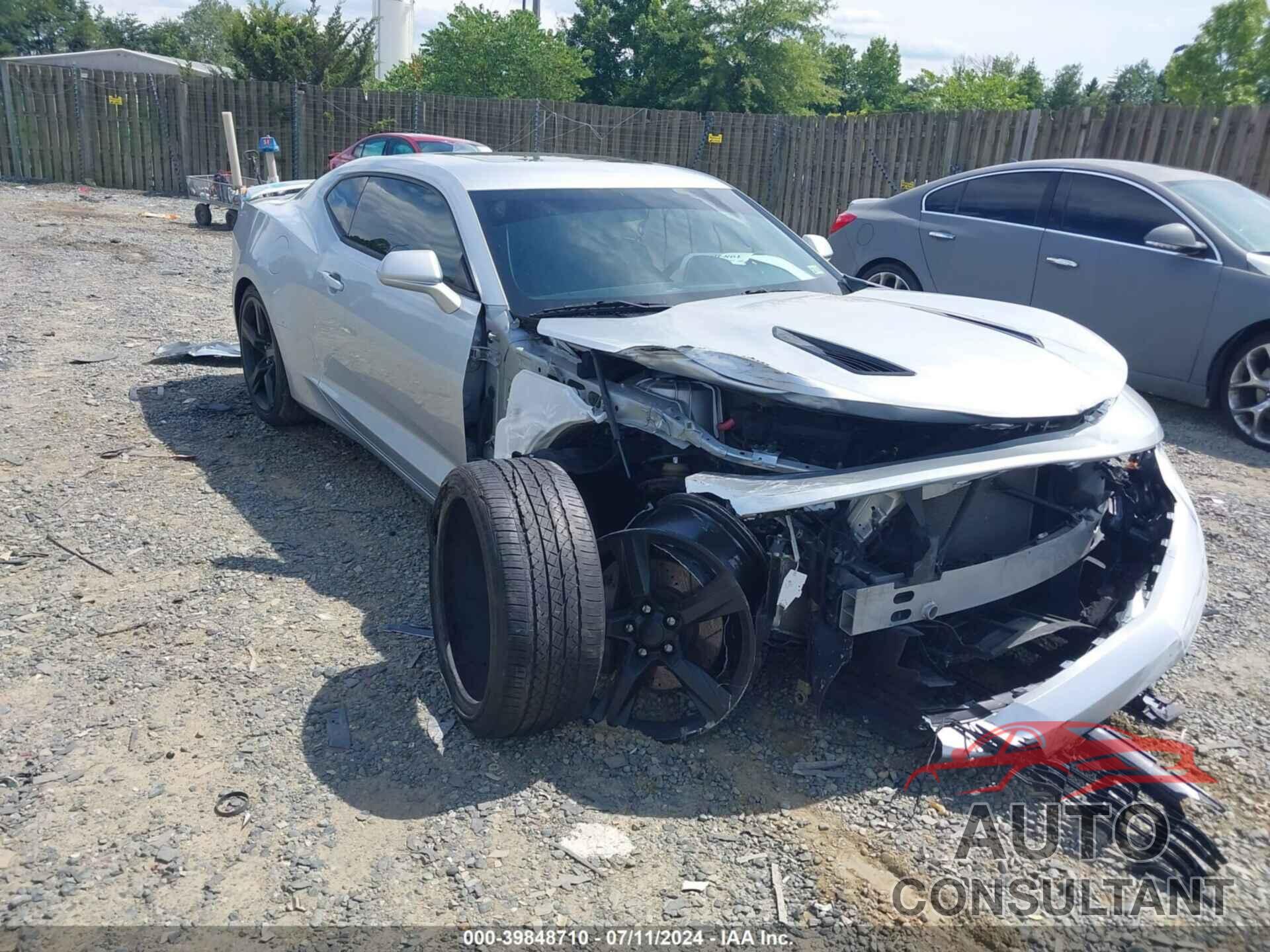 CHEVROLET CAMARO 2018 - 1G1FF1R75J0121938