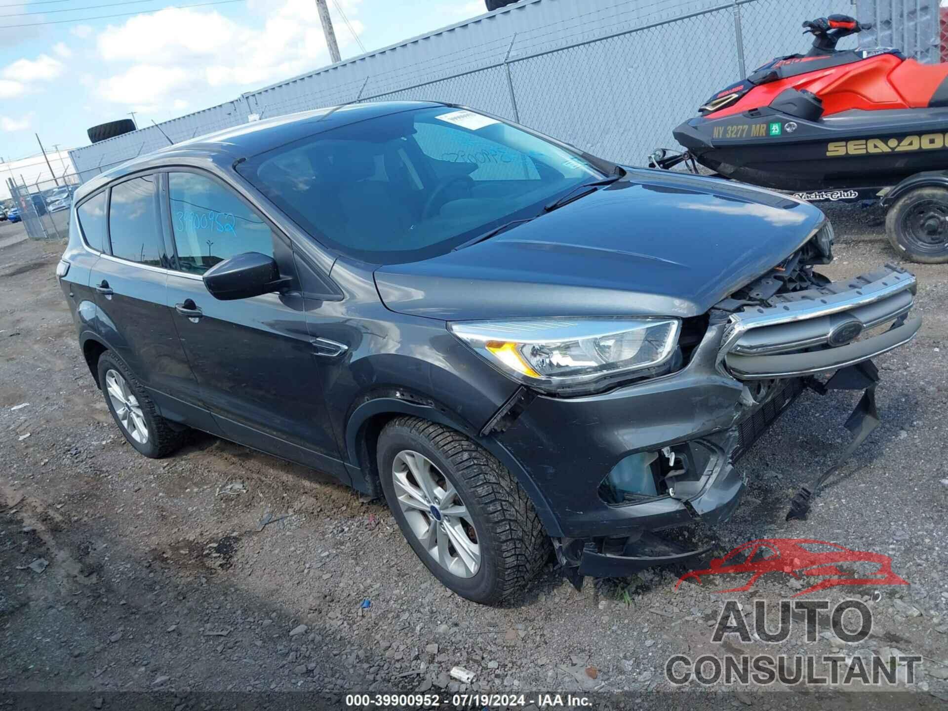 FORD ESCAPE 2017 - 1FMCU0GD0HUE24708