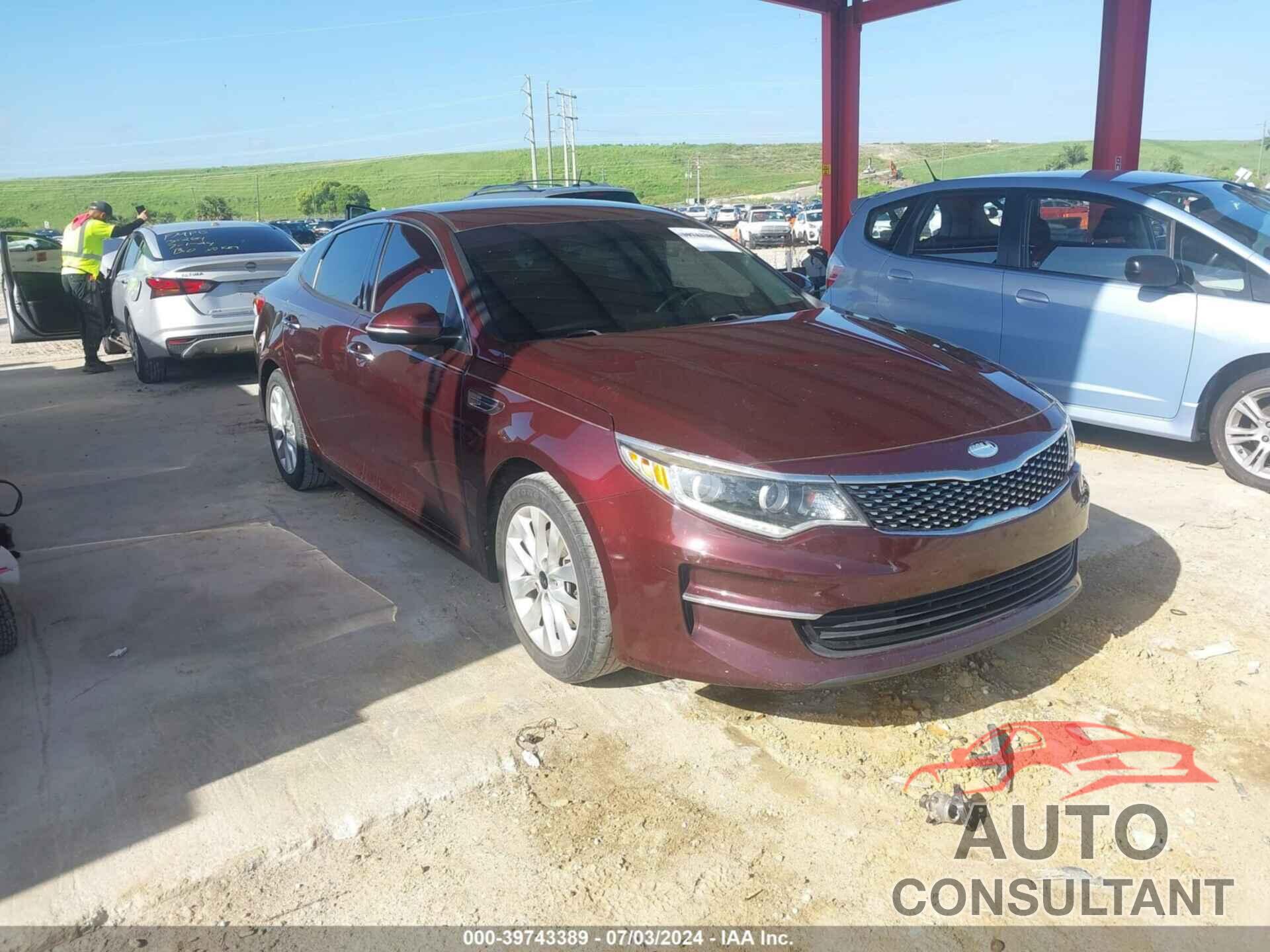 KIA OPTIMA 2017 - 5XXGU4L30HG171552
