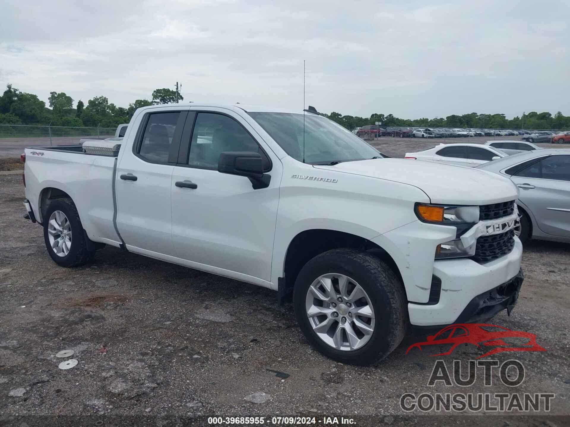 CHEVROLET SILVERADO 1500 2021 - 1GCRYBEH8MZ191453