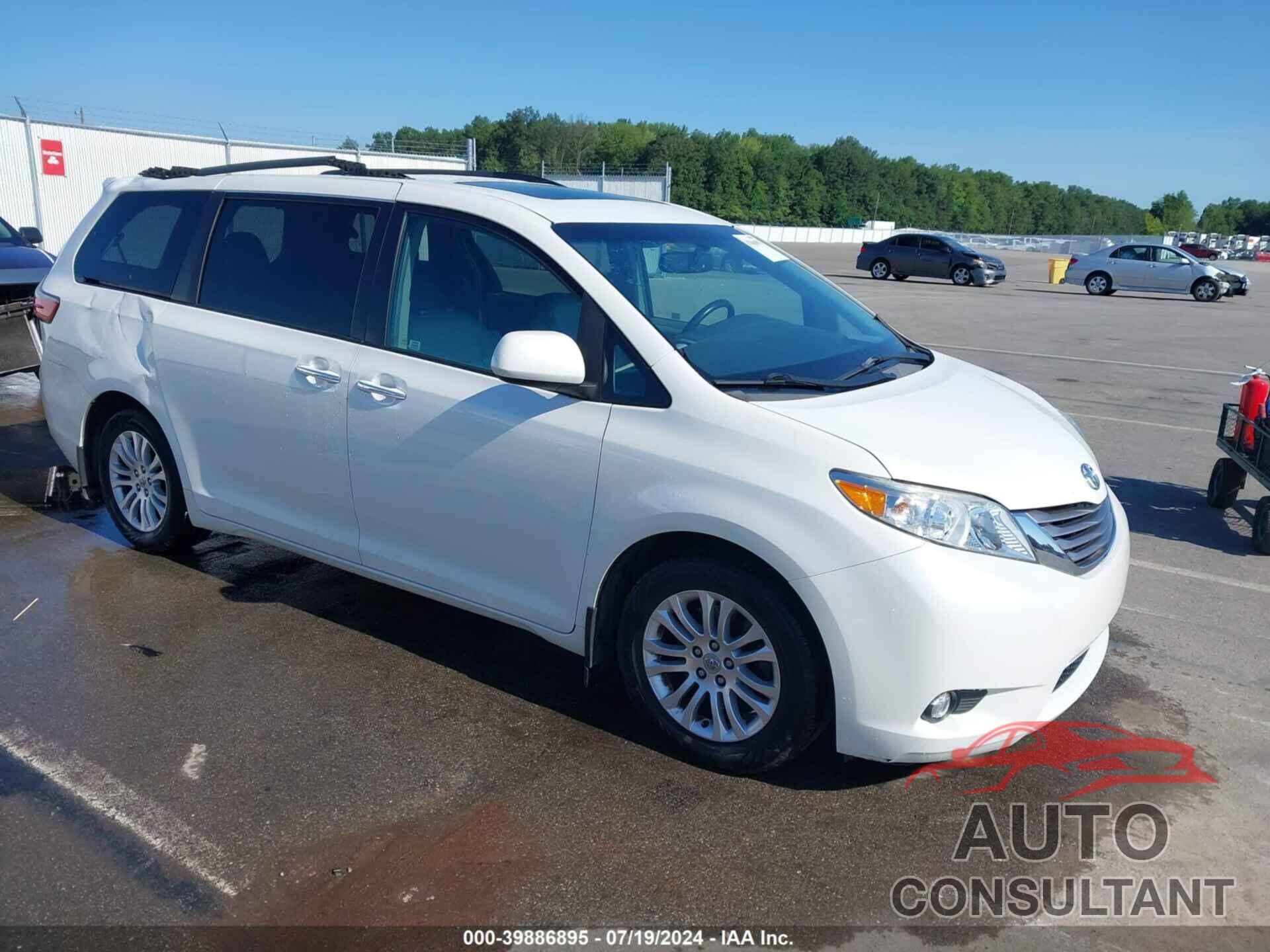 TOYOTA SIENNA 2016 - 5TDYK3DC0GS729142