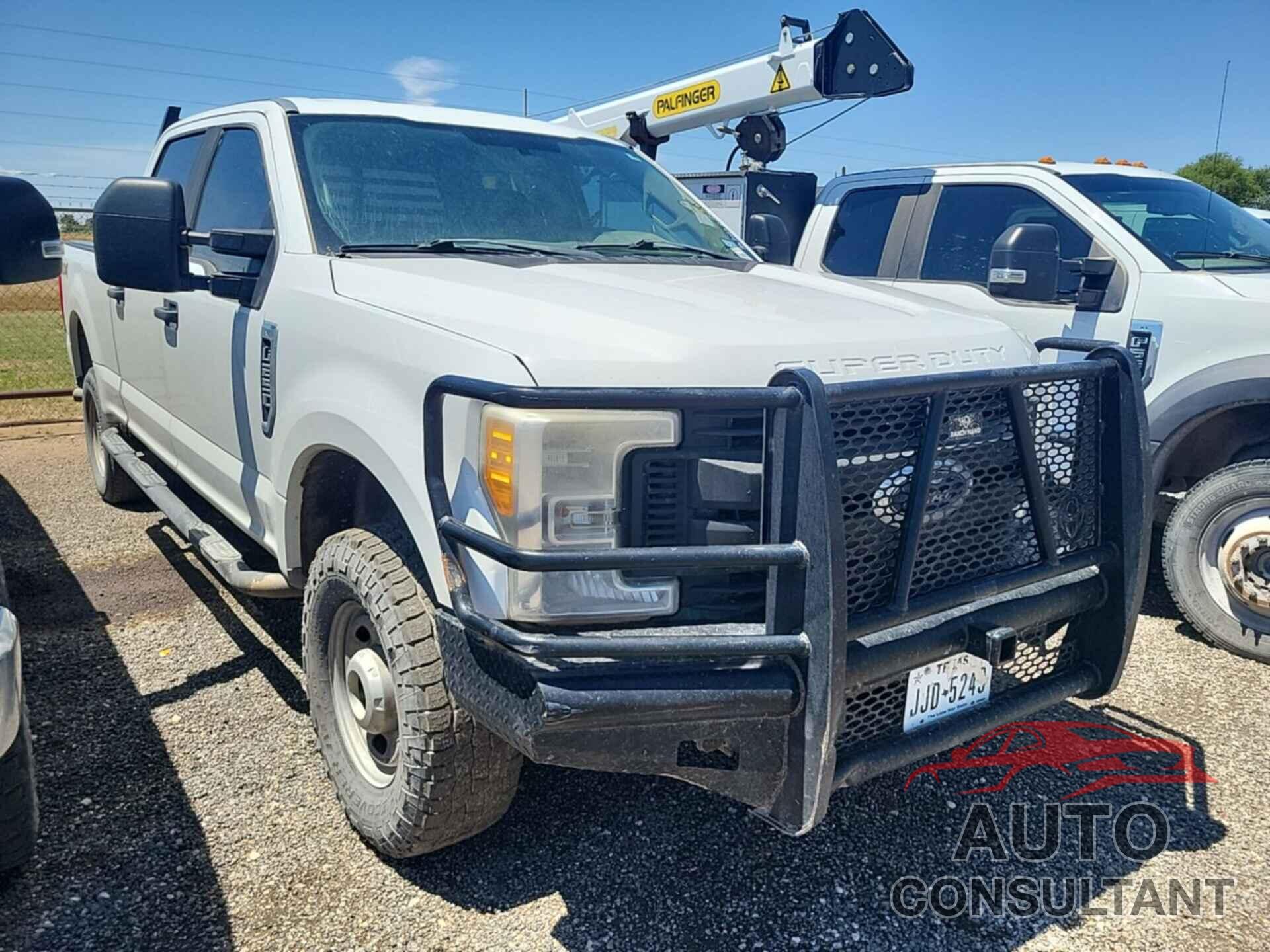 FORD F-250 2017 - 1FT7W2B68HEE07072