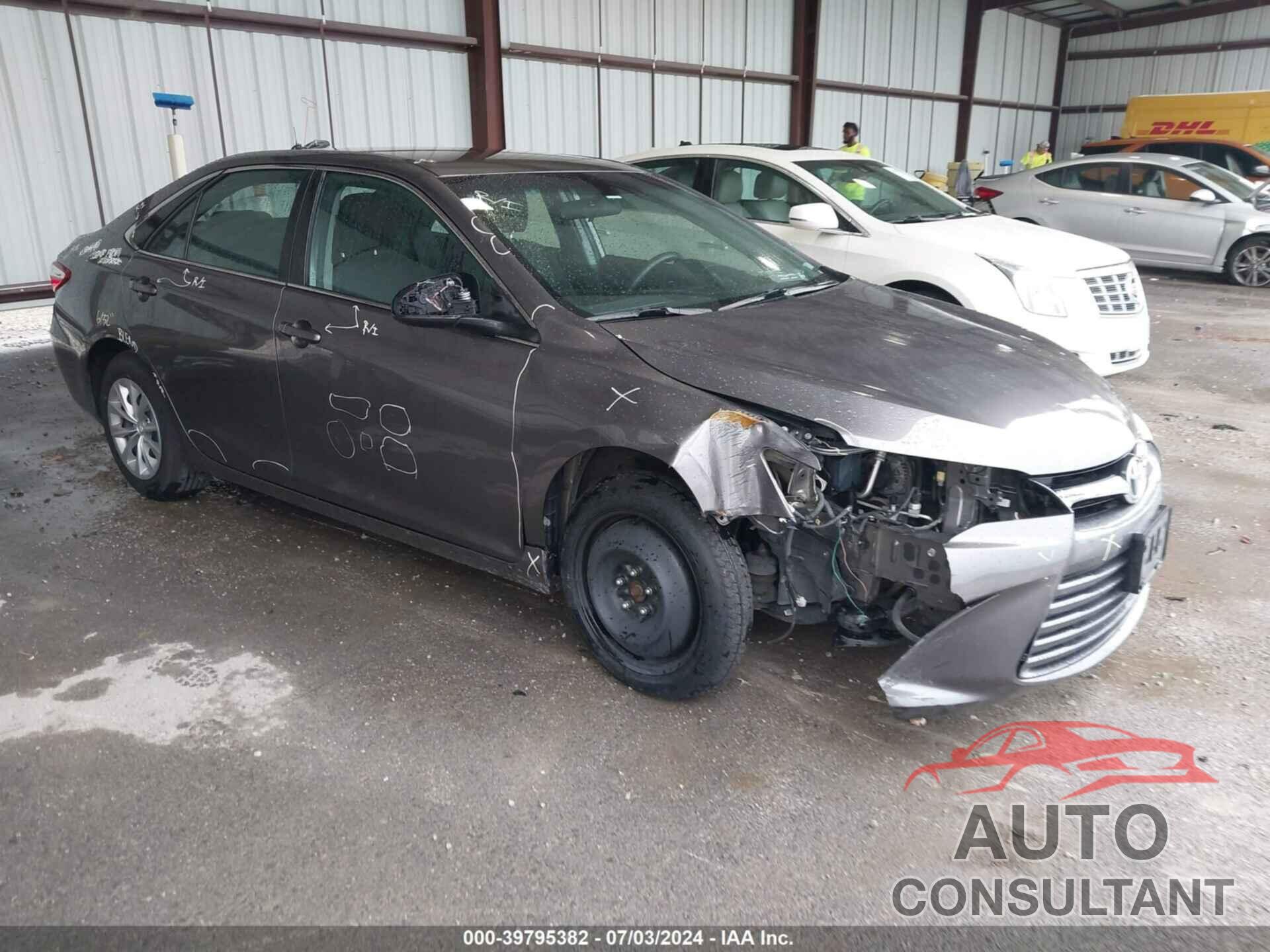 TOYOTA CAMRY 2016 - 4T4BF1FK4GR516923