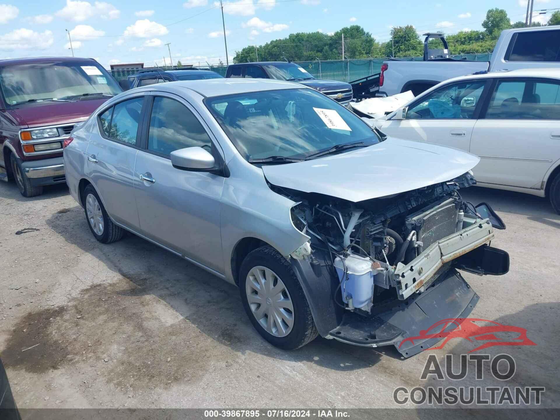 NISSAN VERSA 2018 - 3N1CN7AP8JL886420