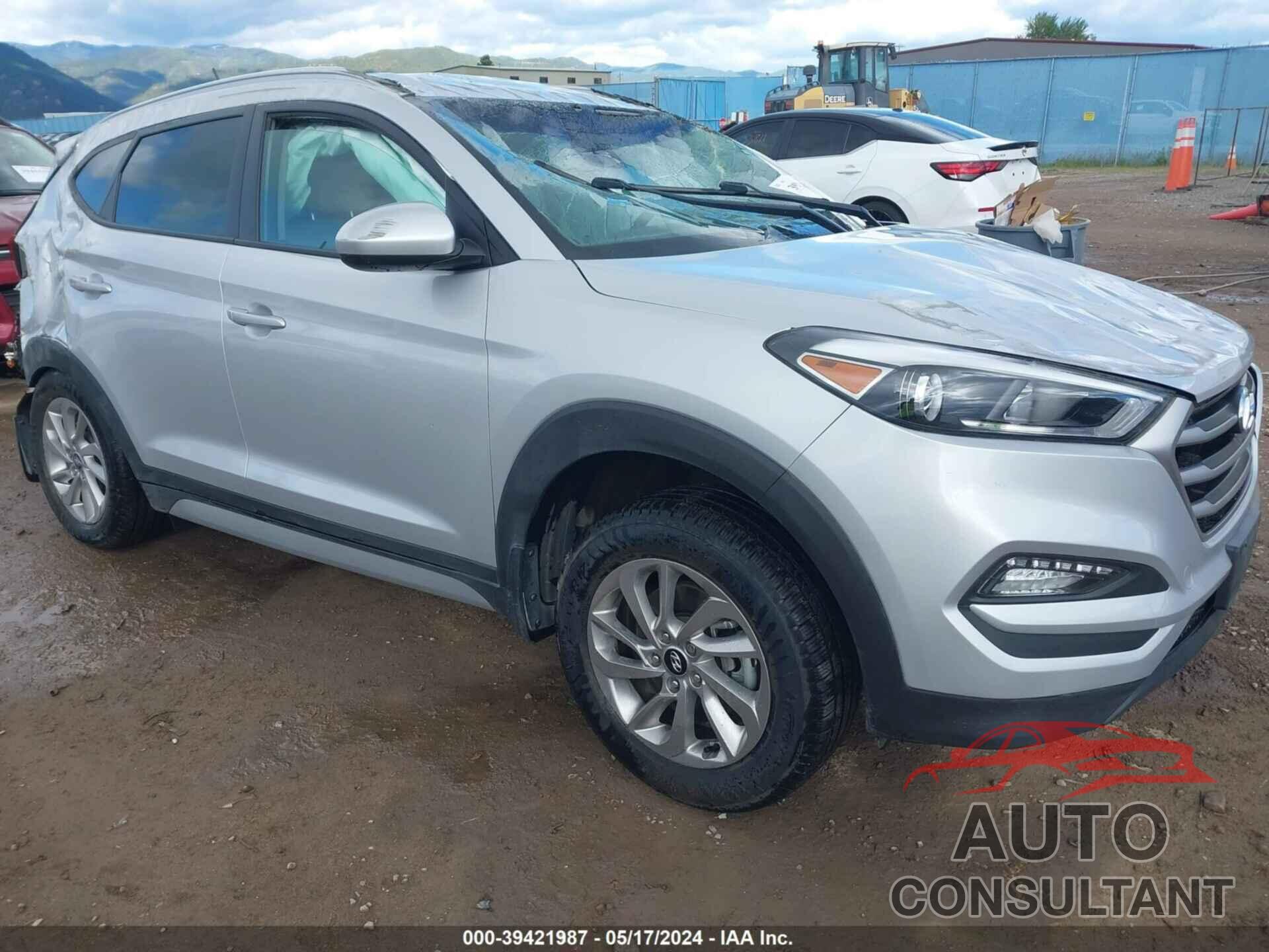 HYUNDAI TUCSON 2017 - KM8J3CA40HU424177