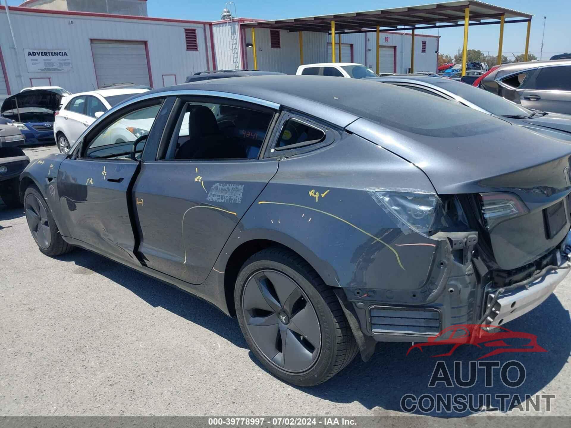 TESLA MODEL 3 2020 - 5YJ3E1EA0LF643900