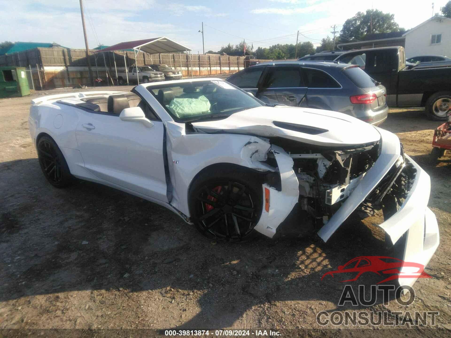 CHEVROLET CAMARO 2018 - 1G1FH3D73J0100017