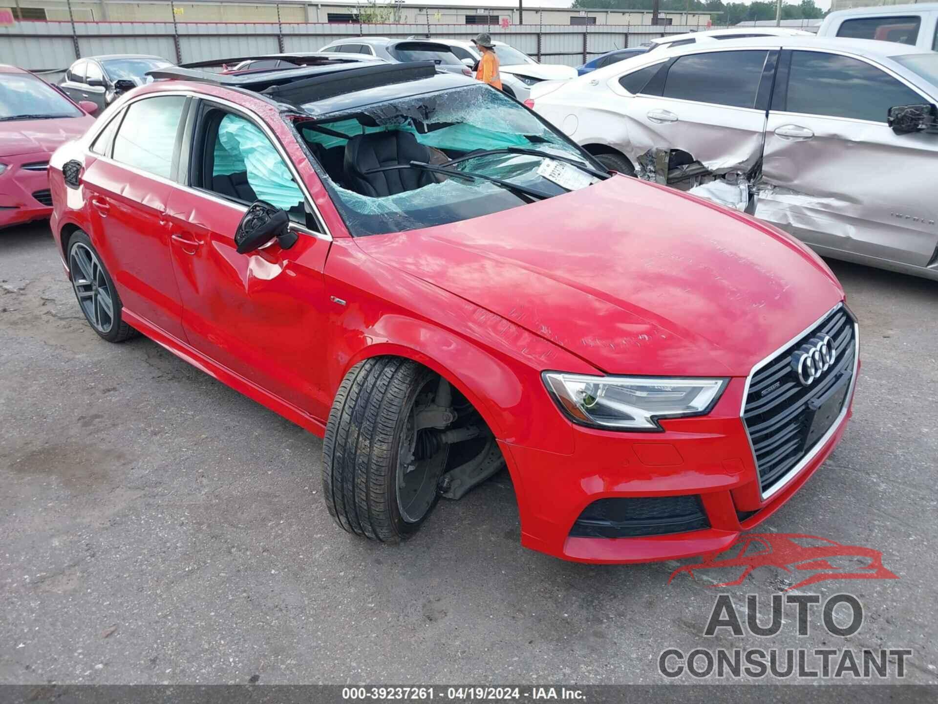 AUDI A3 2017 - WAUJ8GFF1H1063984