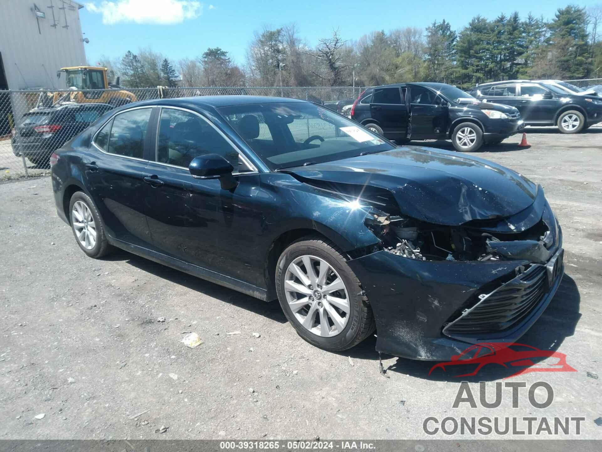 TOYOTA CAMRY 2018 - 4T1B11HK6JU601016