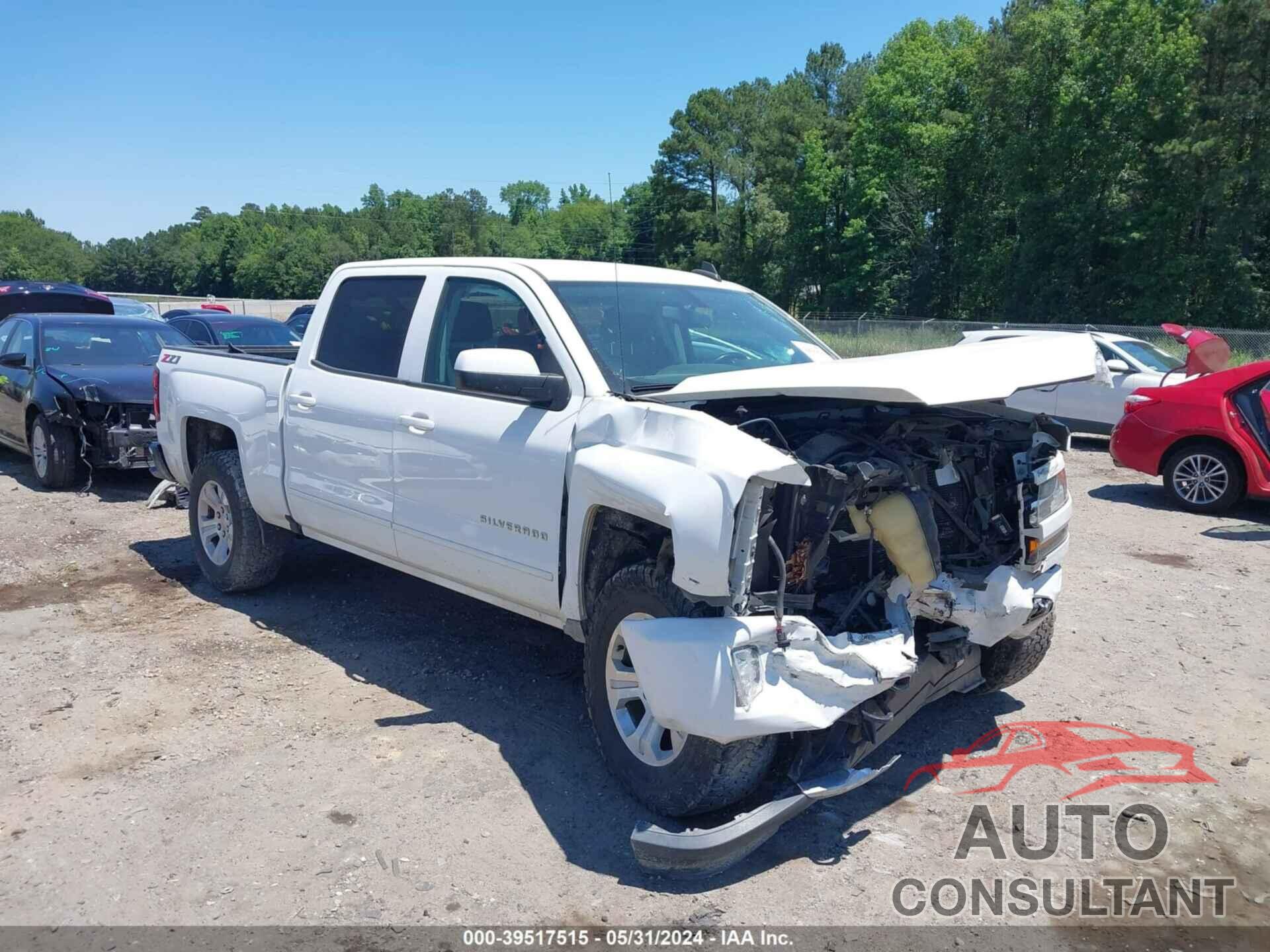 CHEVROLET SILVERADO 1500 2018 - 3GCUKREC3JG366552
