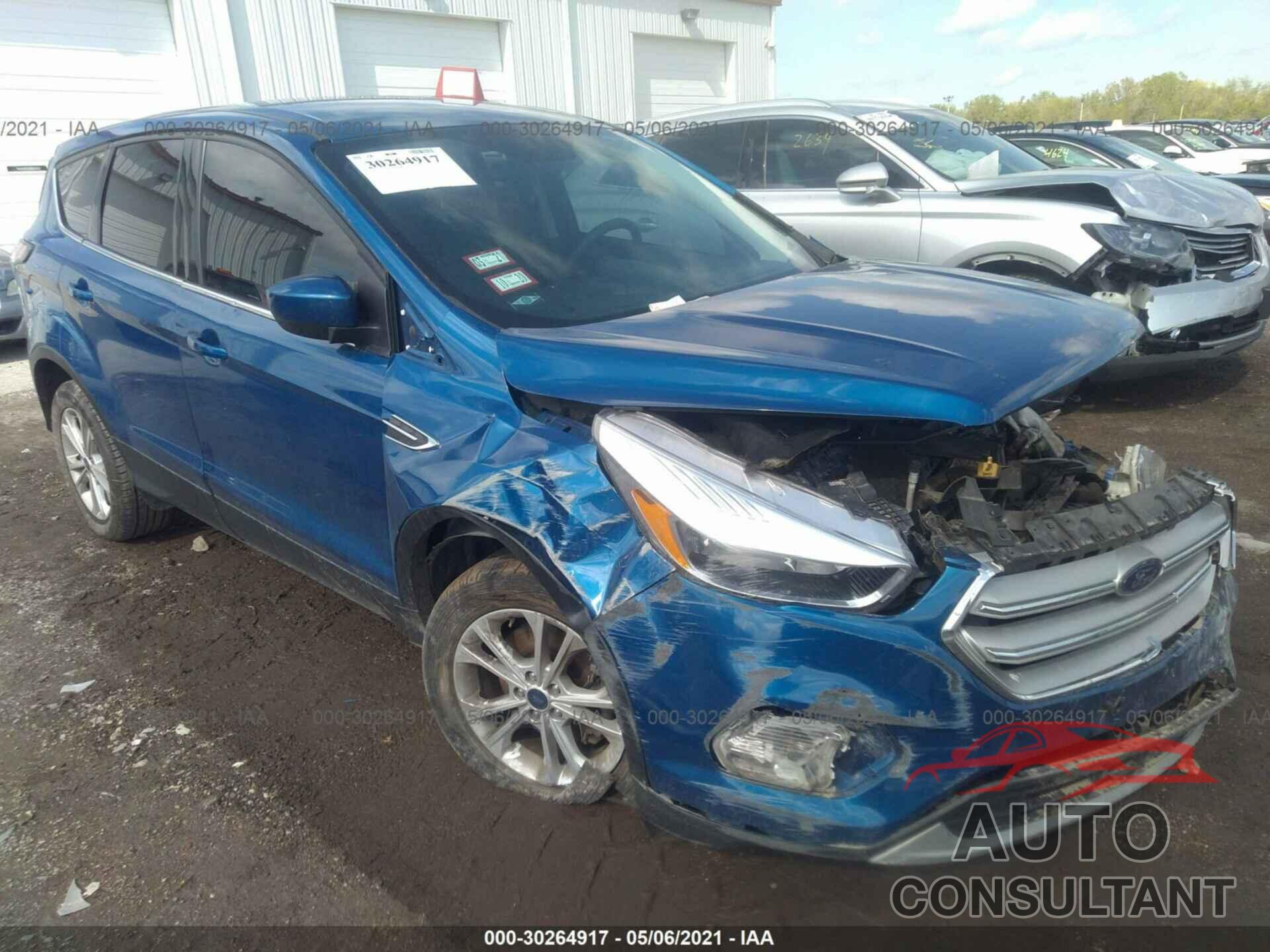 FORD ESCAPE 2017 - 1FMCU9GD0HUC20124