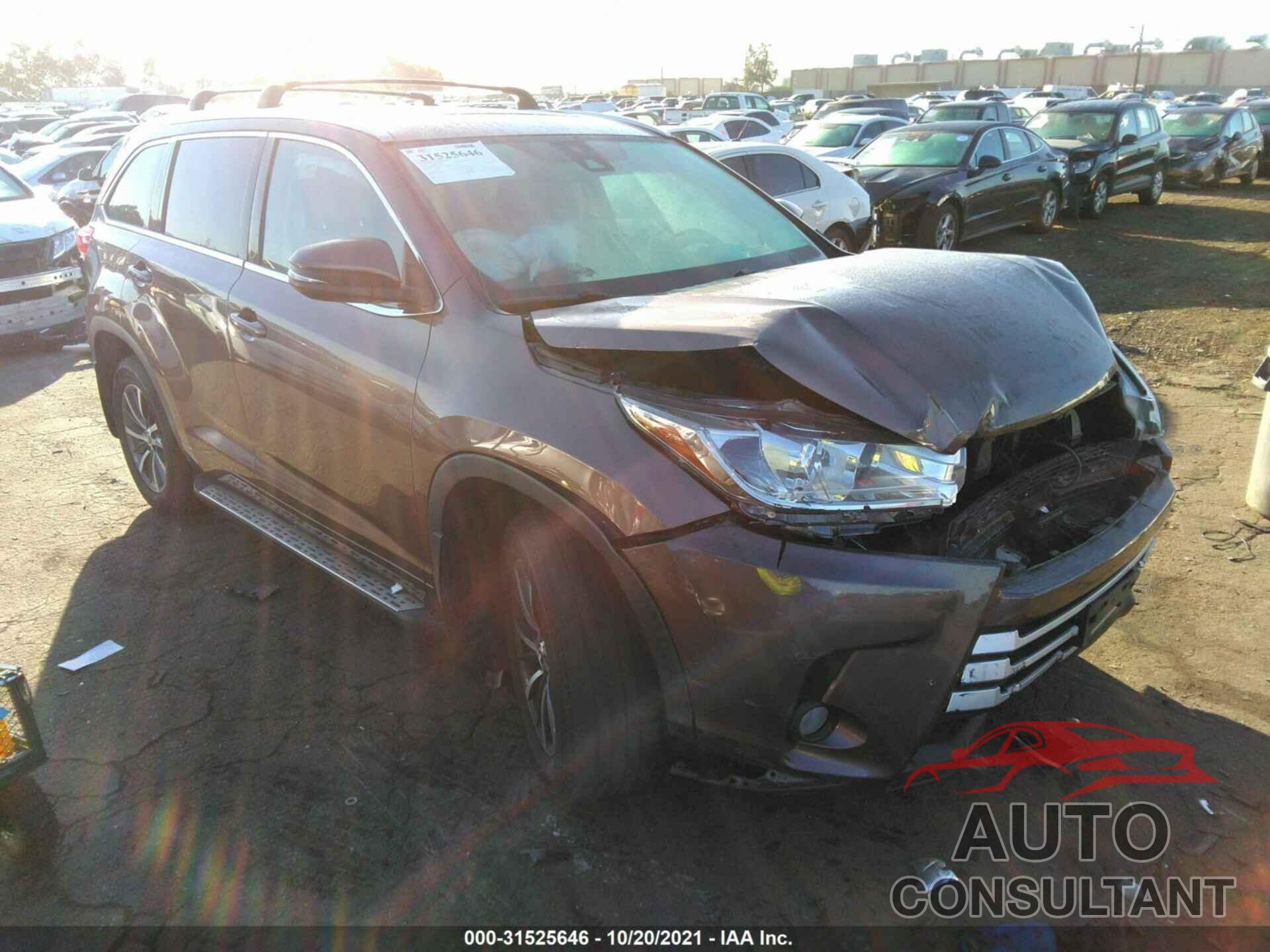 TOYOTA HIGHLANDER 2017 - 5TDKZRFH8HS217580