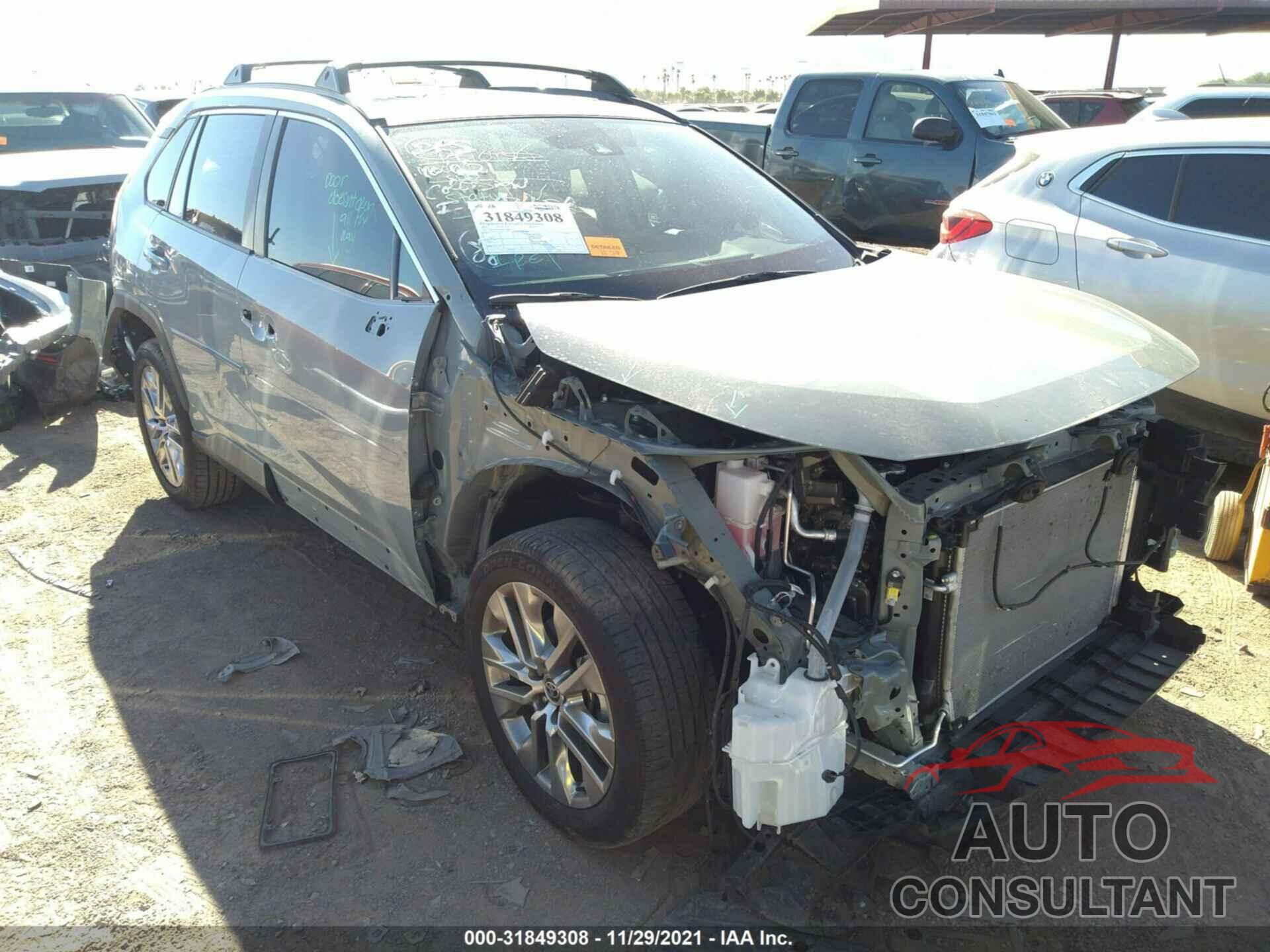 TOYOTA RAV4 2021 - 2T3C1RFV3MW136657