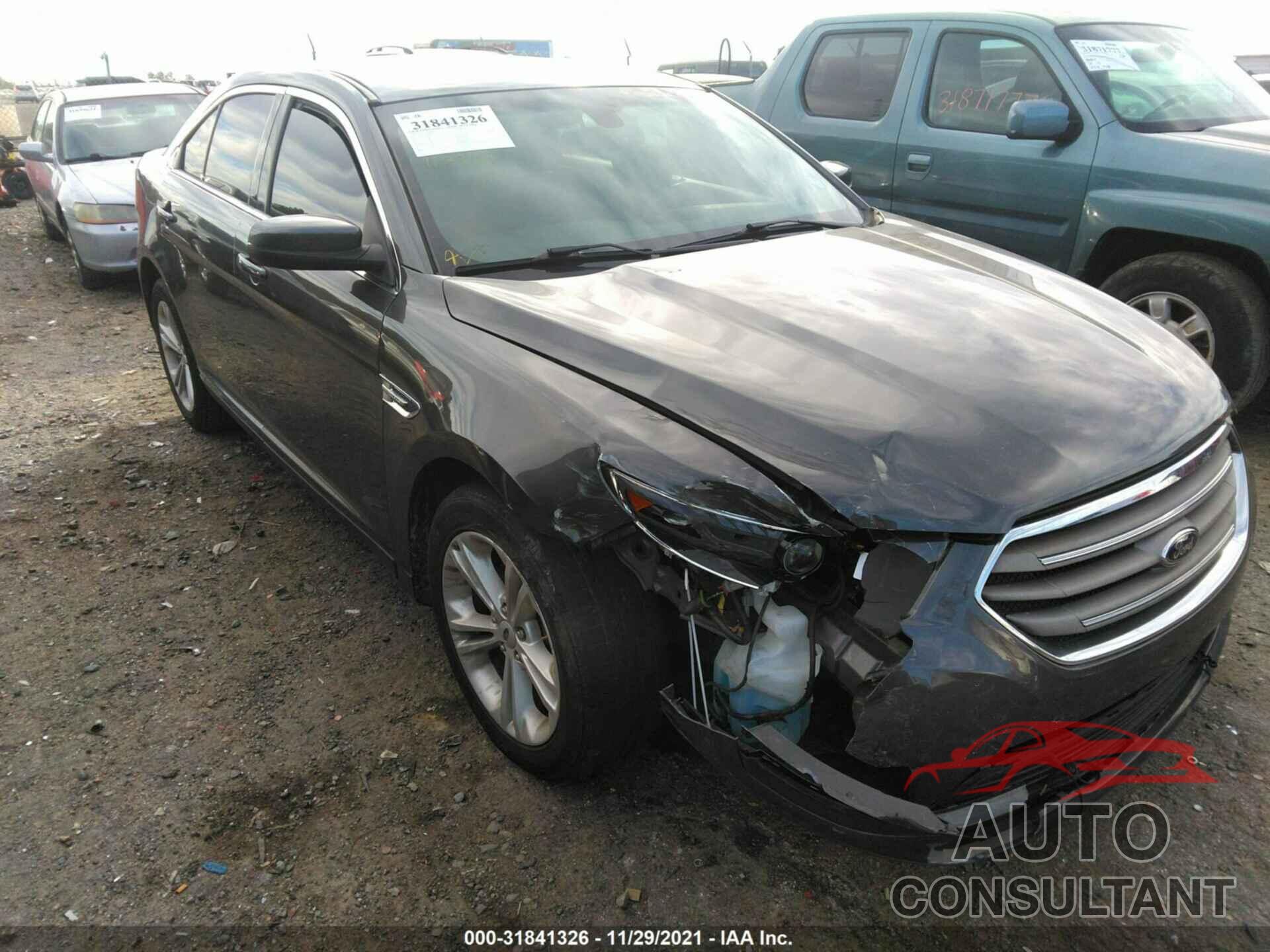 FORD TAURUS 2017 - 1FAHP2E87HG108245