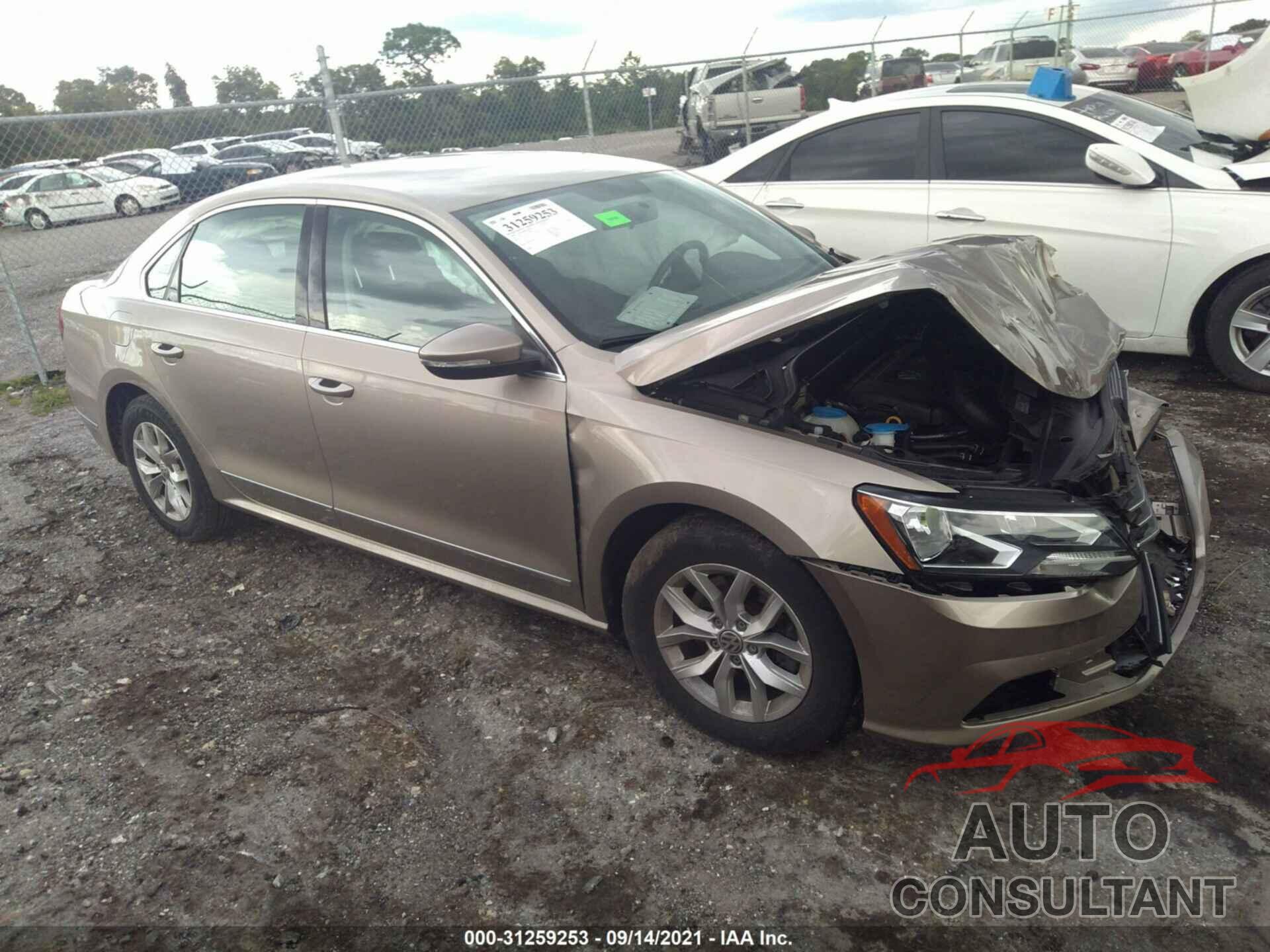VOLKSWAGEN PASSAT 2016 - 1VWAS7A33GC030440