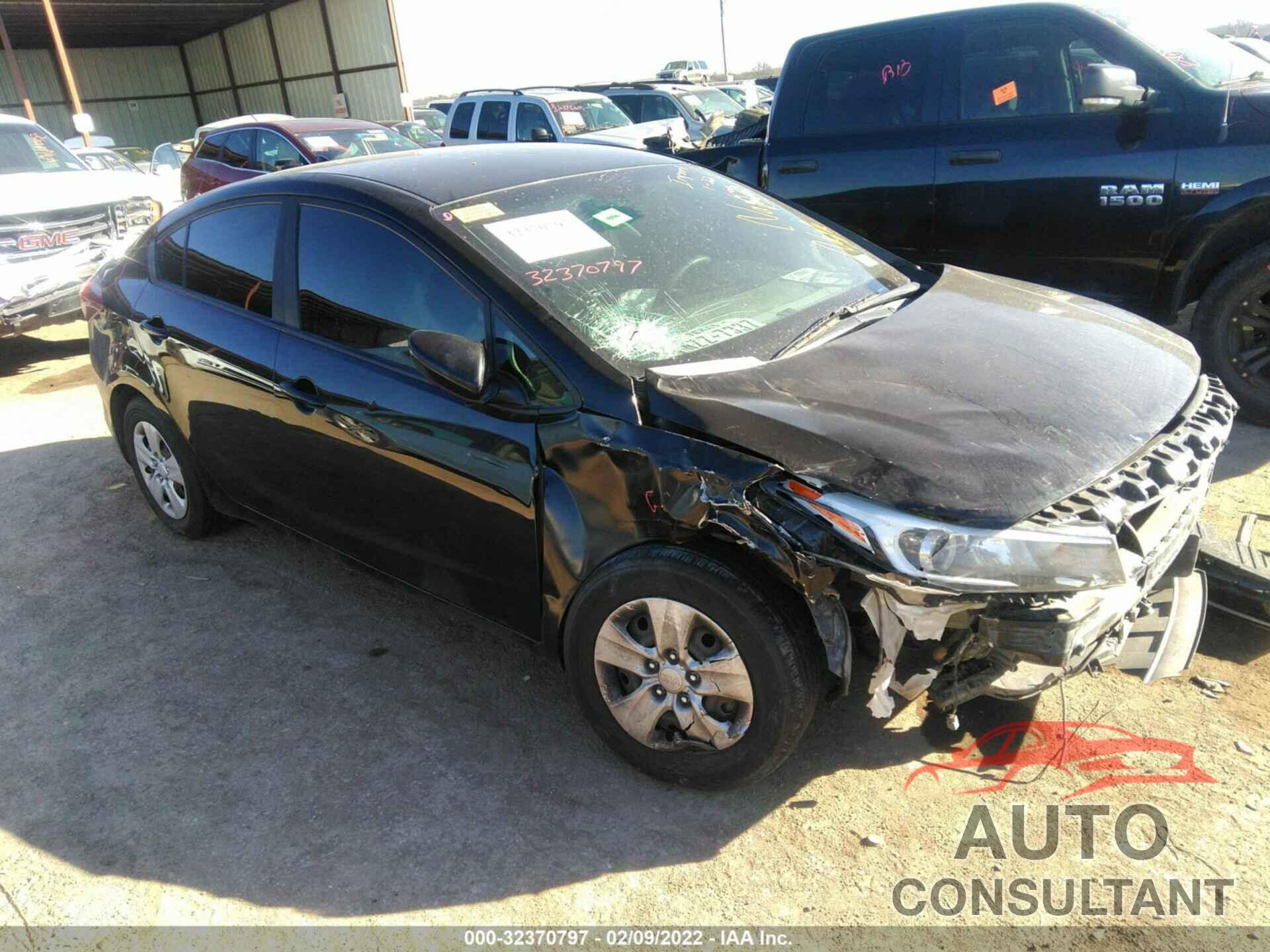 KIA FORTE 2017 - 3KPFL4A73HE098657